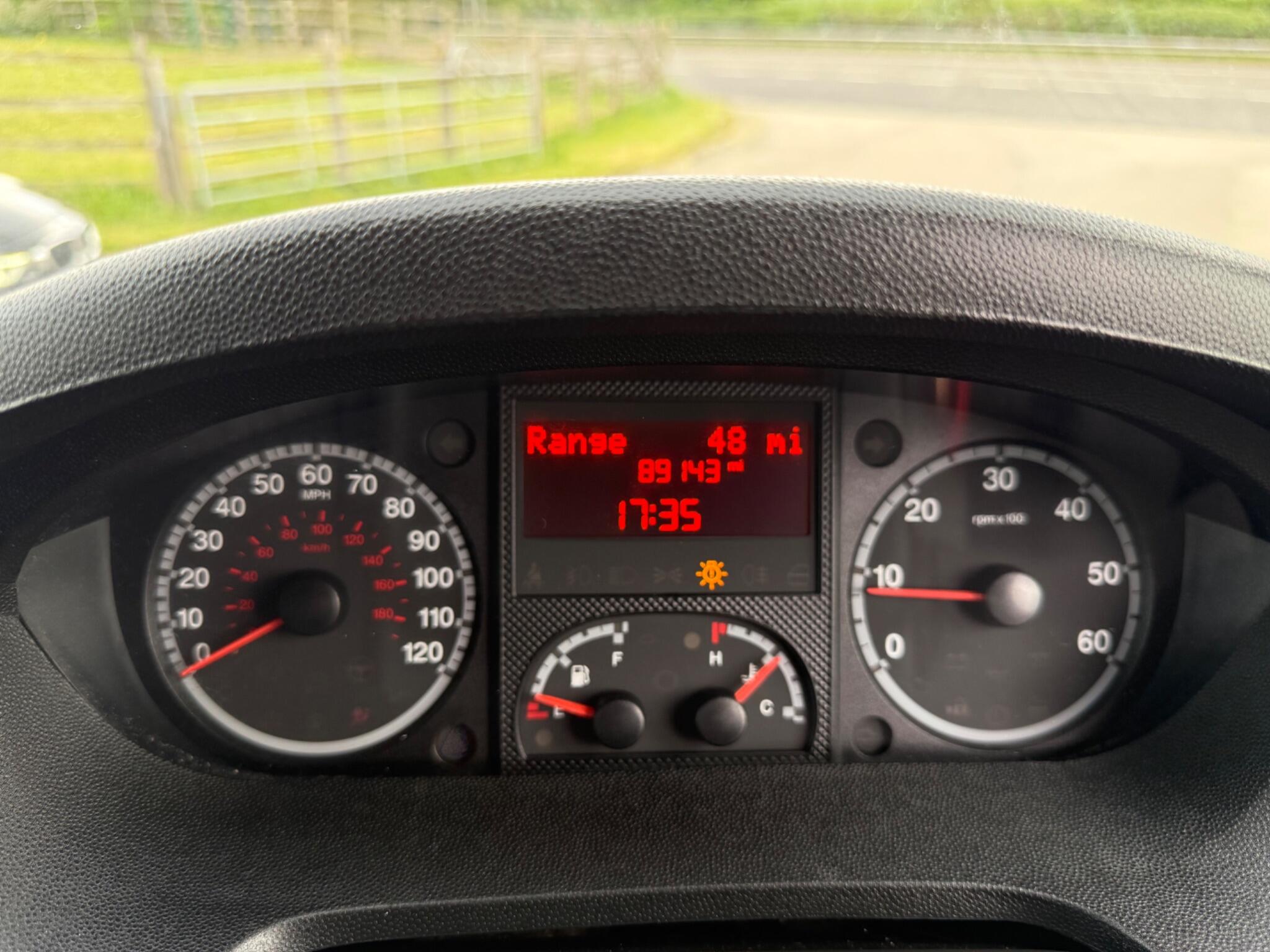 Citroen Relay 2.2 HDi 35 Enterprise L3 H2 4dr — photo 36 of 134