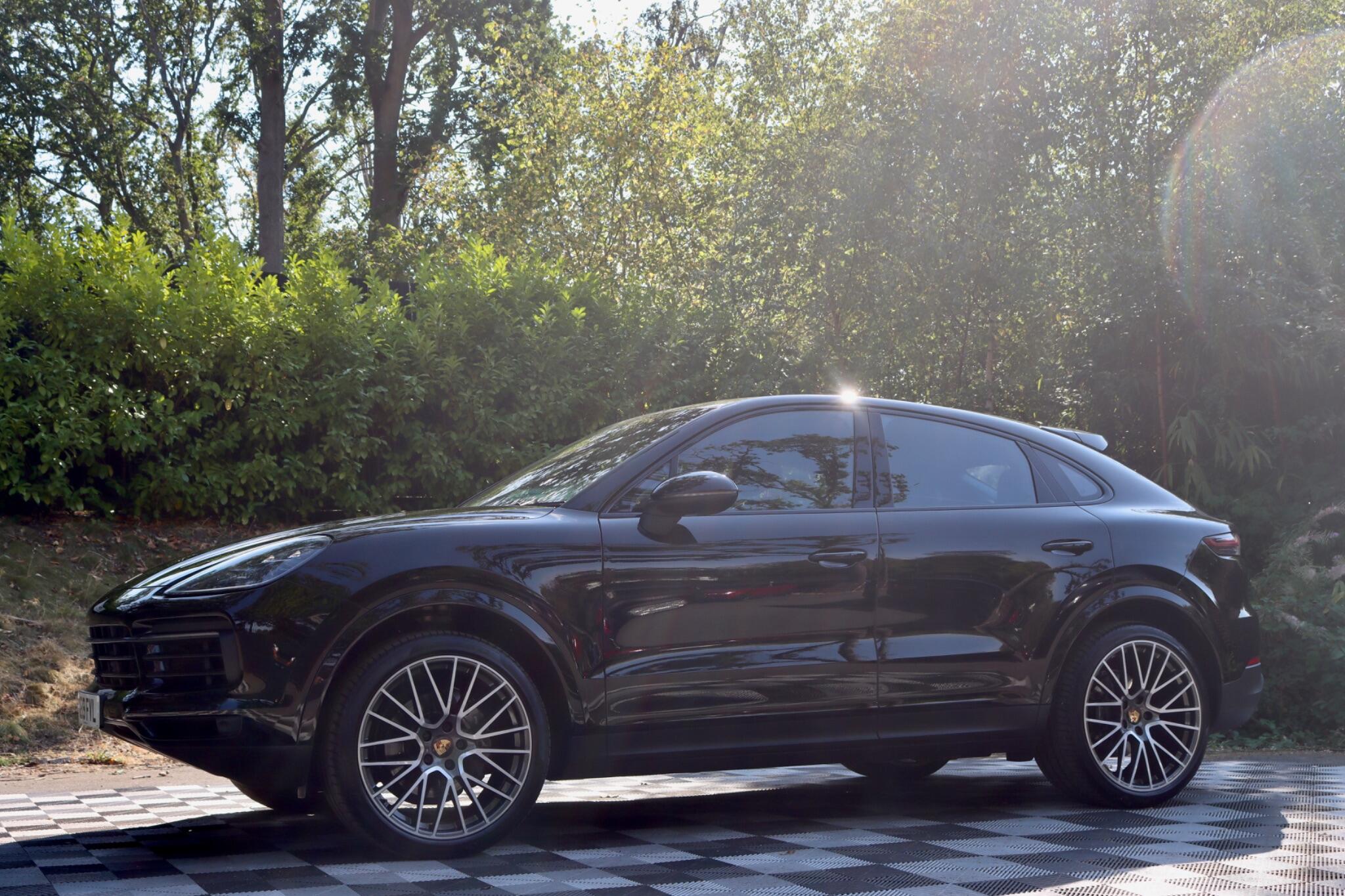 Porsche Cayenne view 21