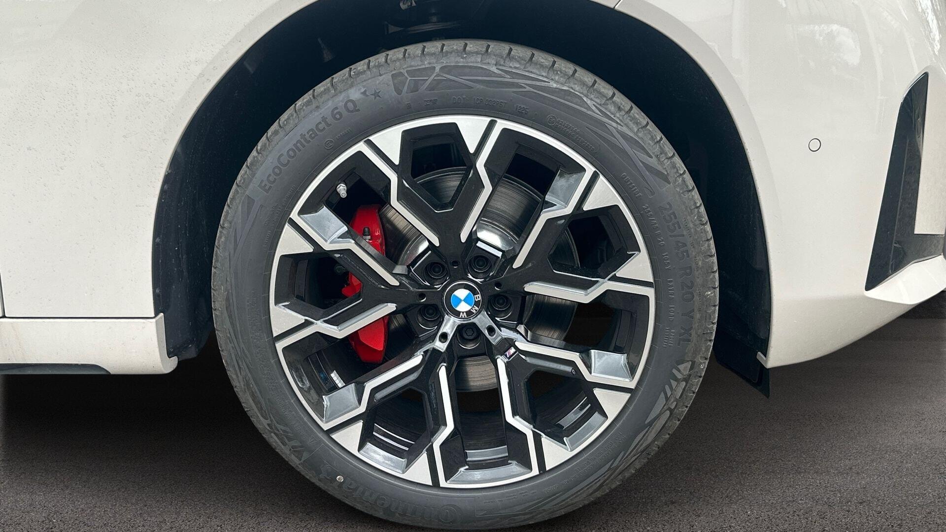 BMW X3 view 14