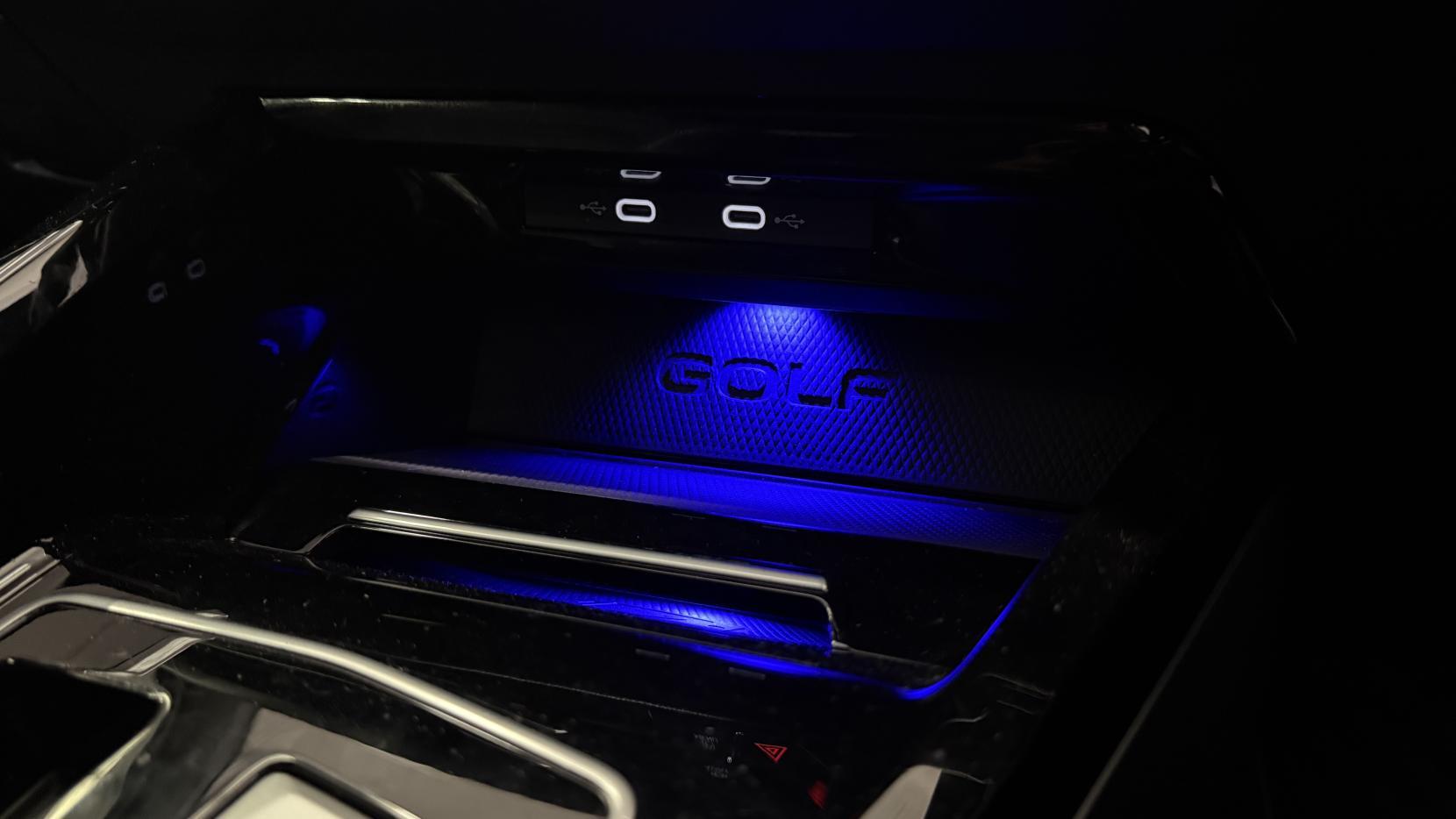 Volkswagen Golf view 20
