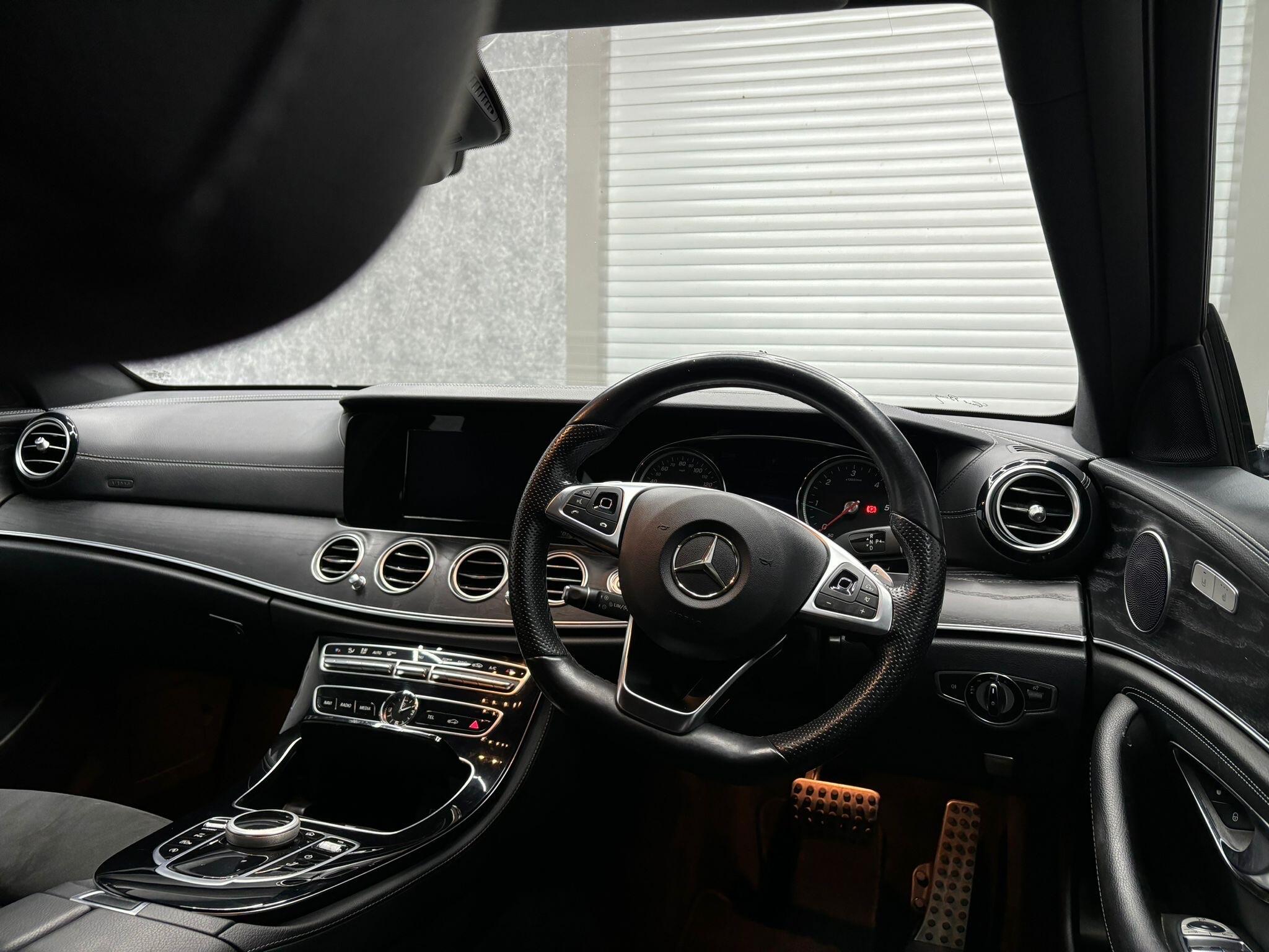 Mercedes-Benz E-Class view 7