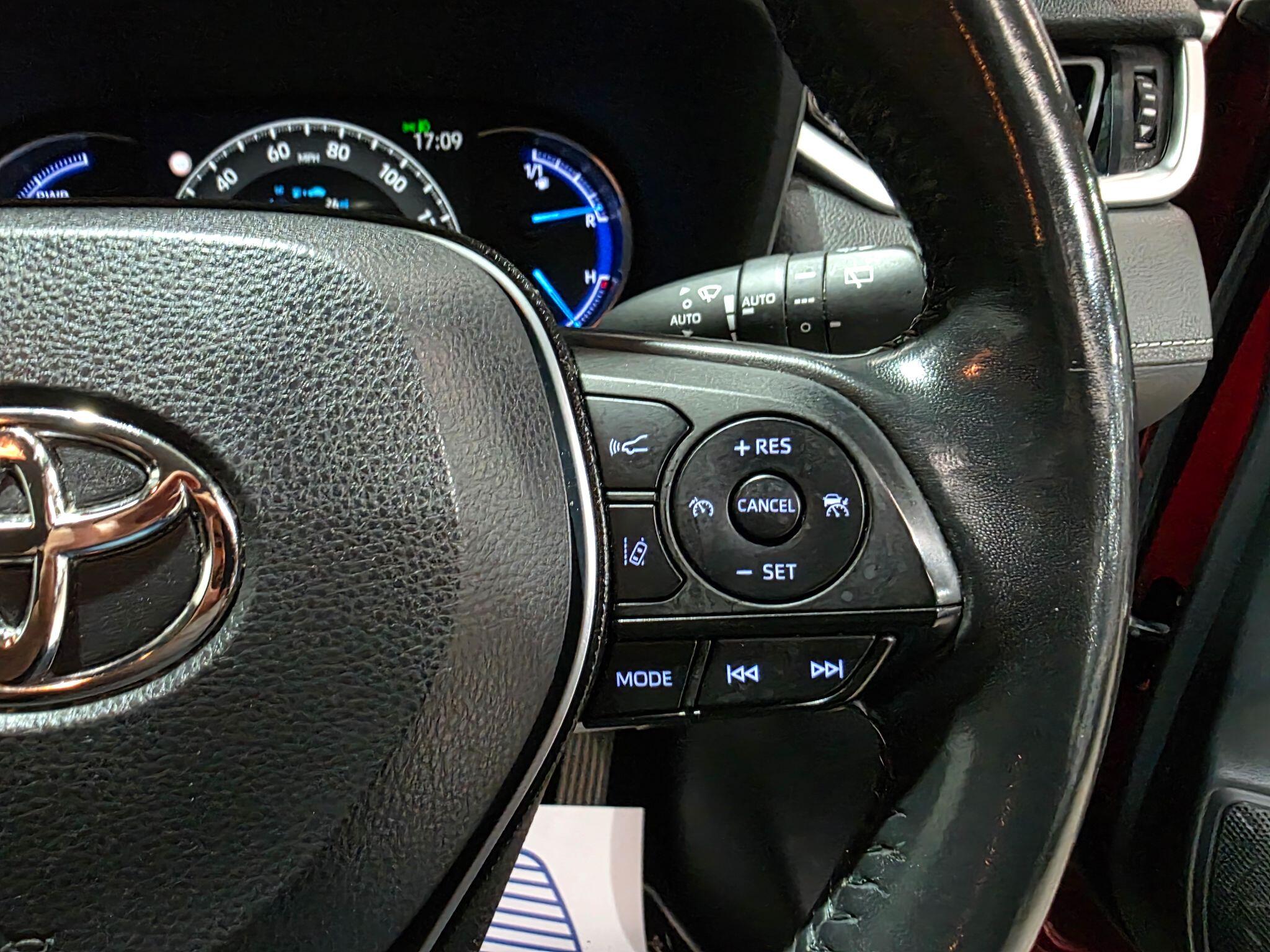 Toyota Rav4 view 16