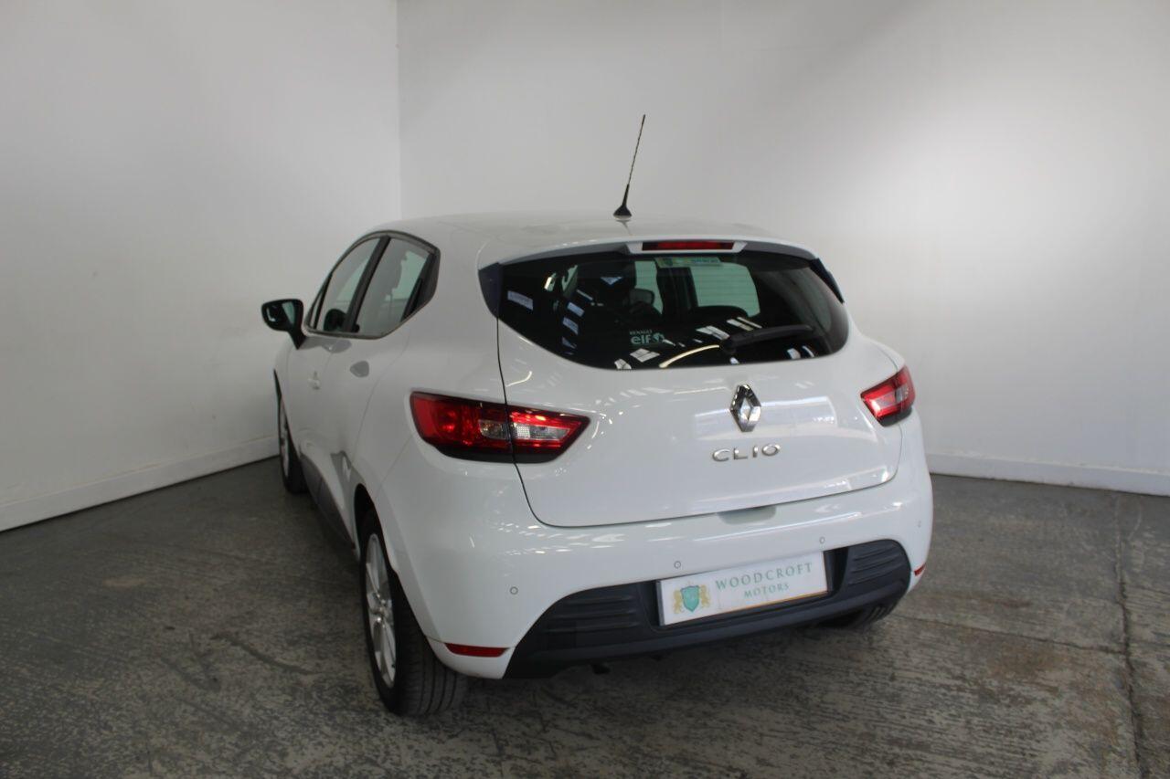 Renault Clio view 7