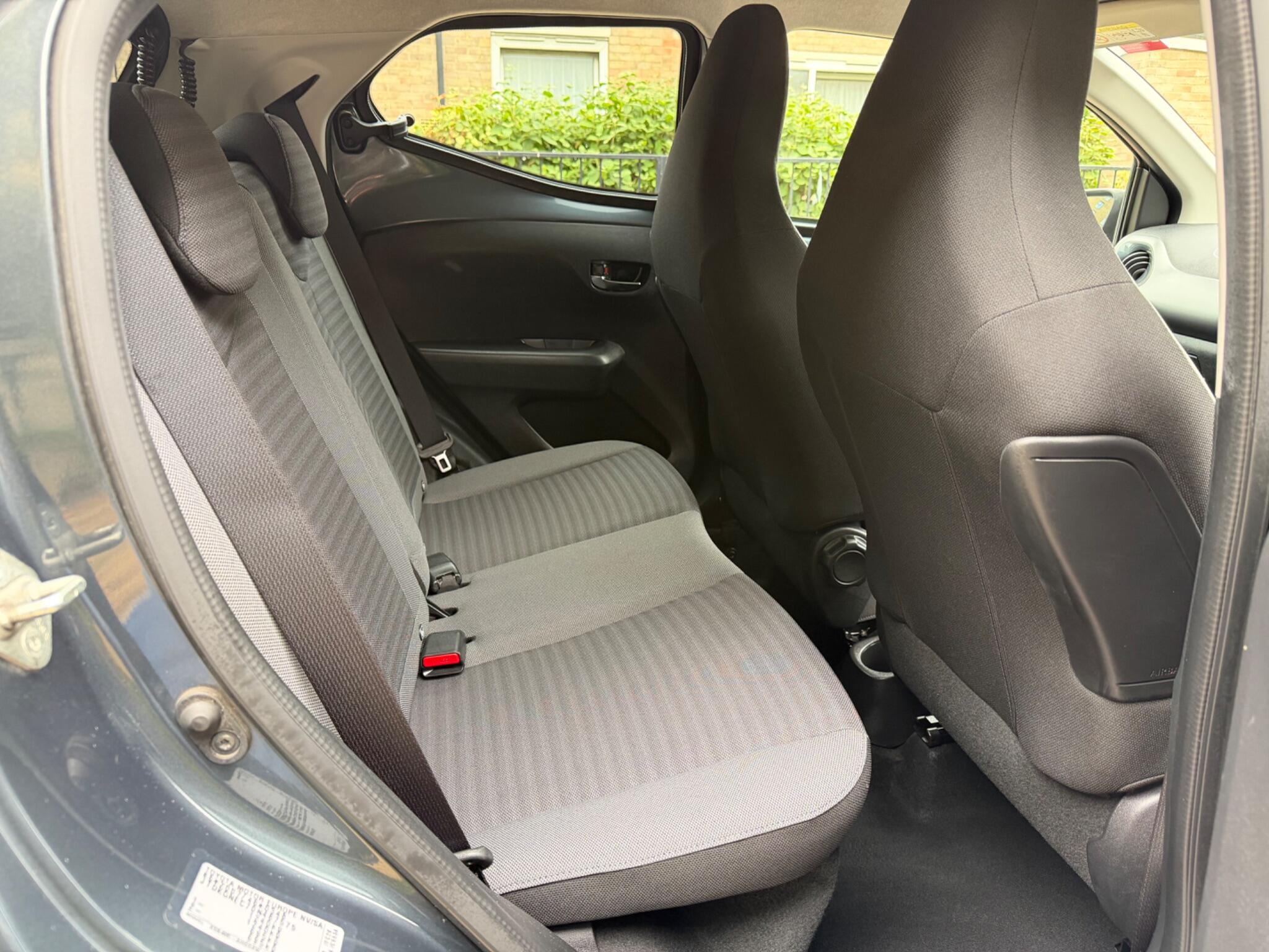 Toyota Aygo view 21