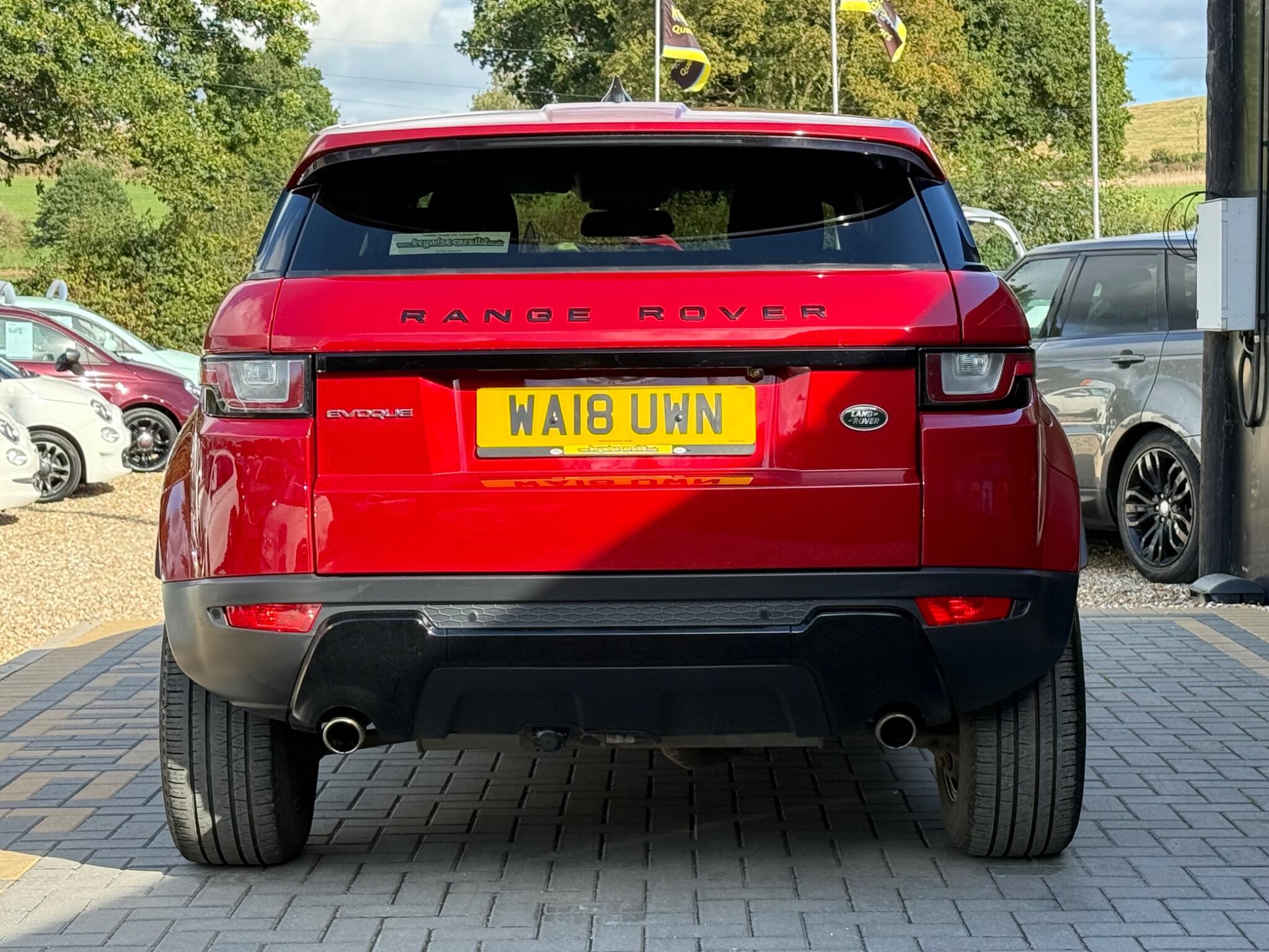 Land Rover Range Rover Evoque view 4