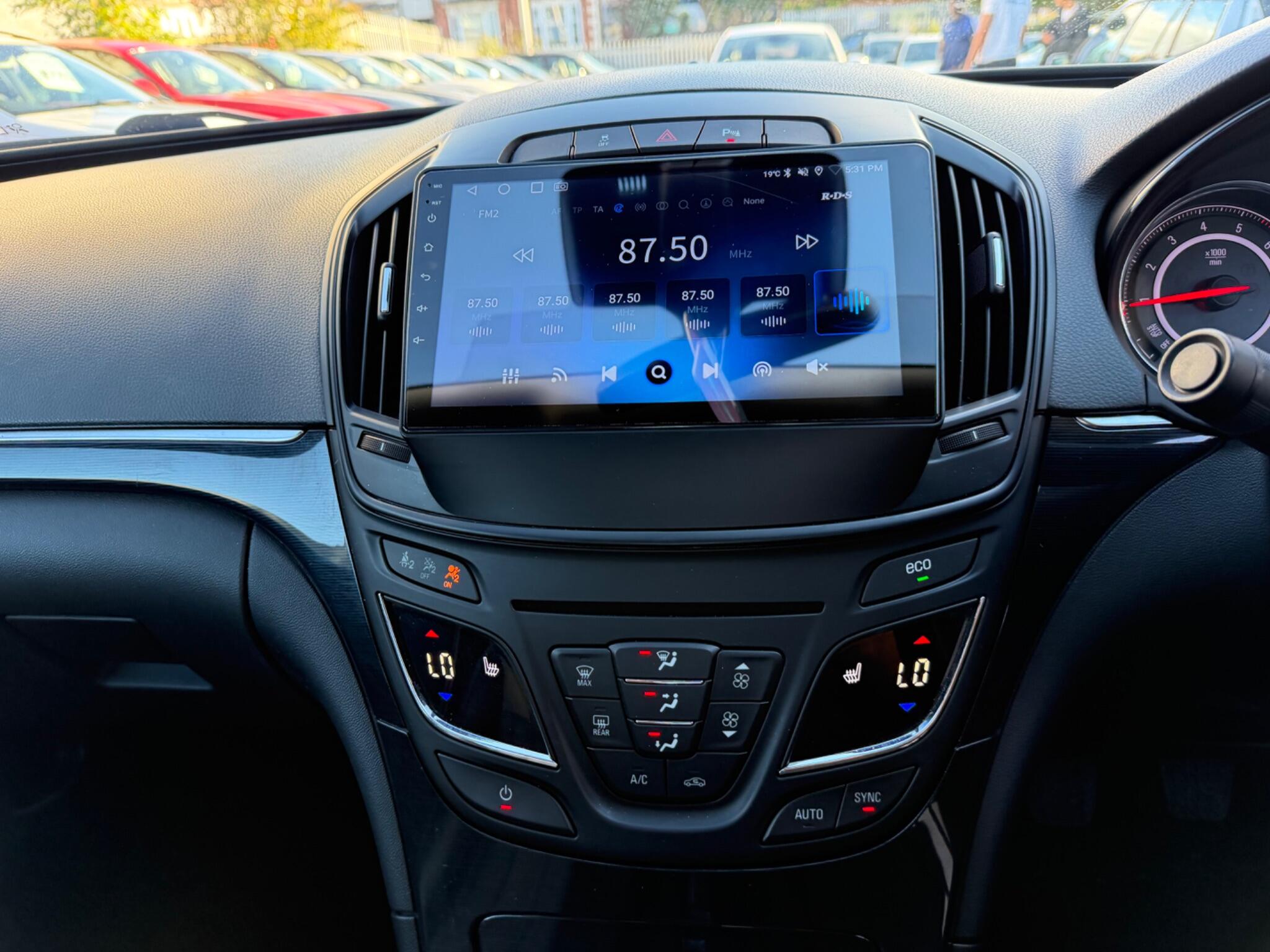 Vauxhall Insignia view 44