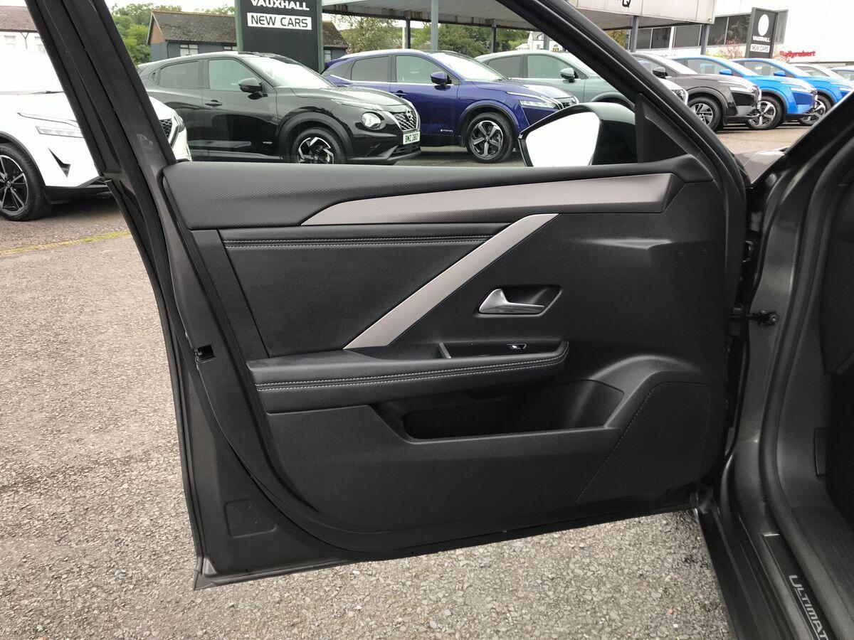 Vauxhall Astra view 17