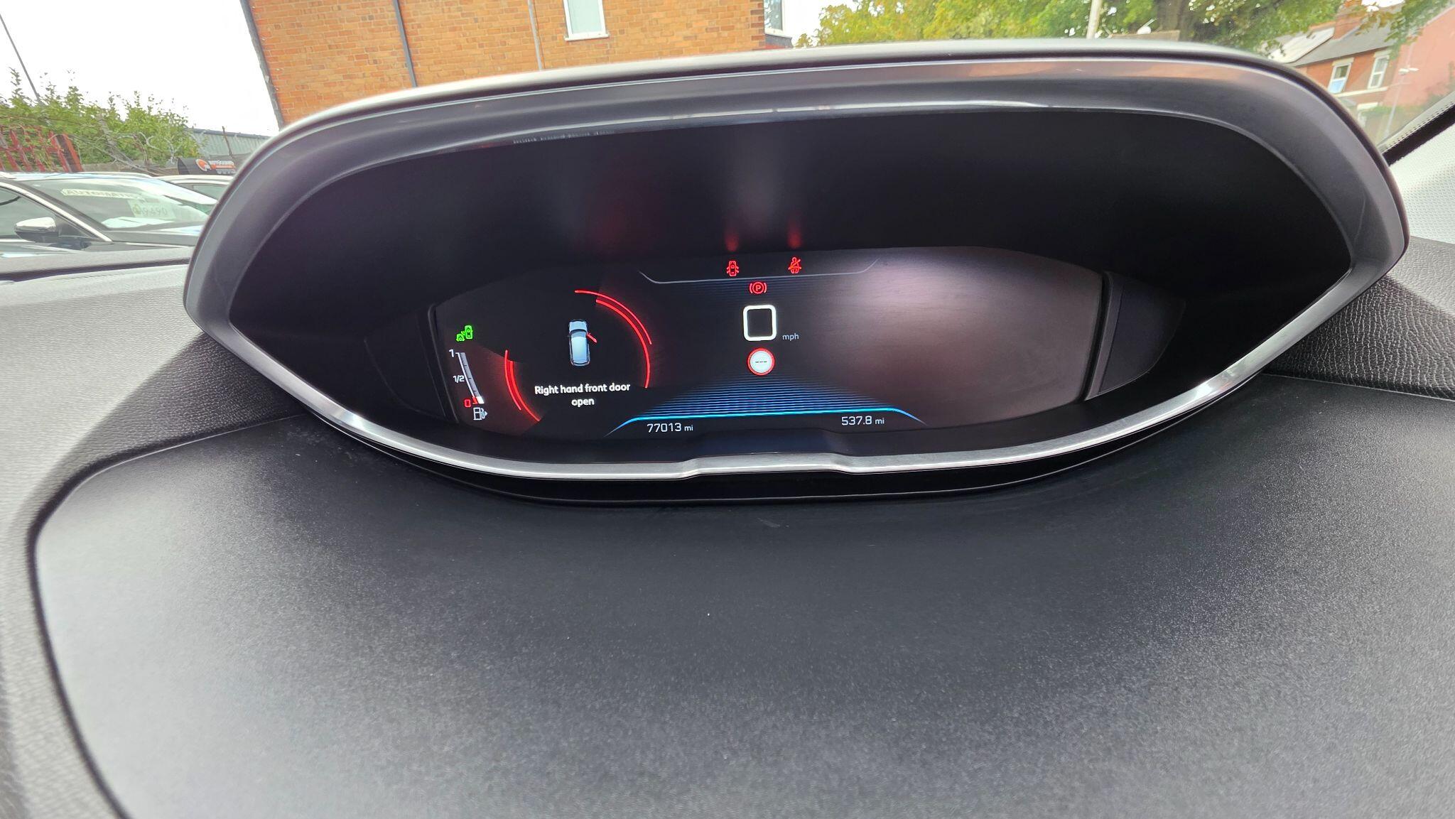 Peugeot 3008 view 22