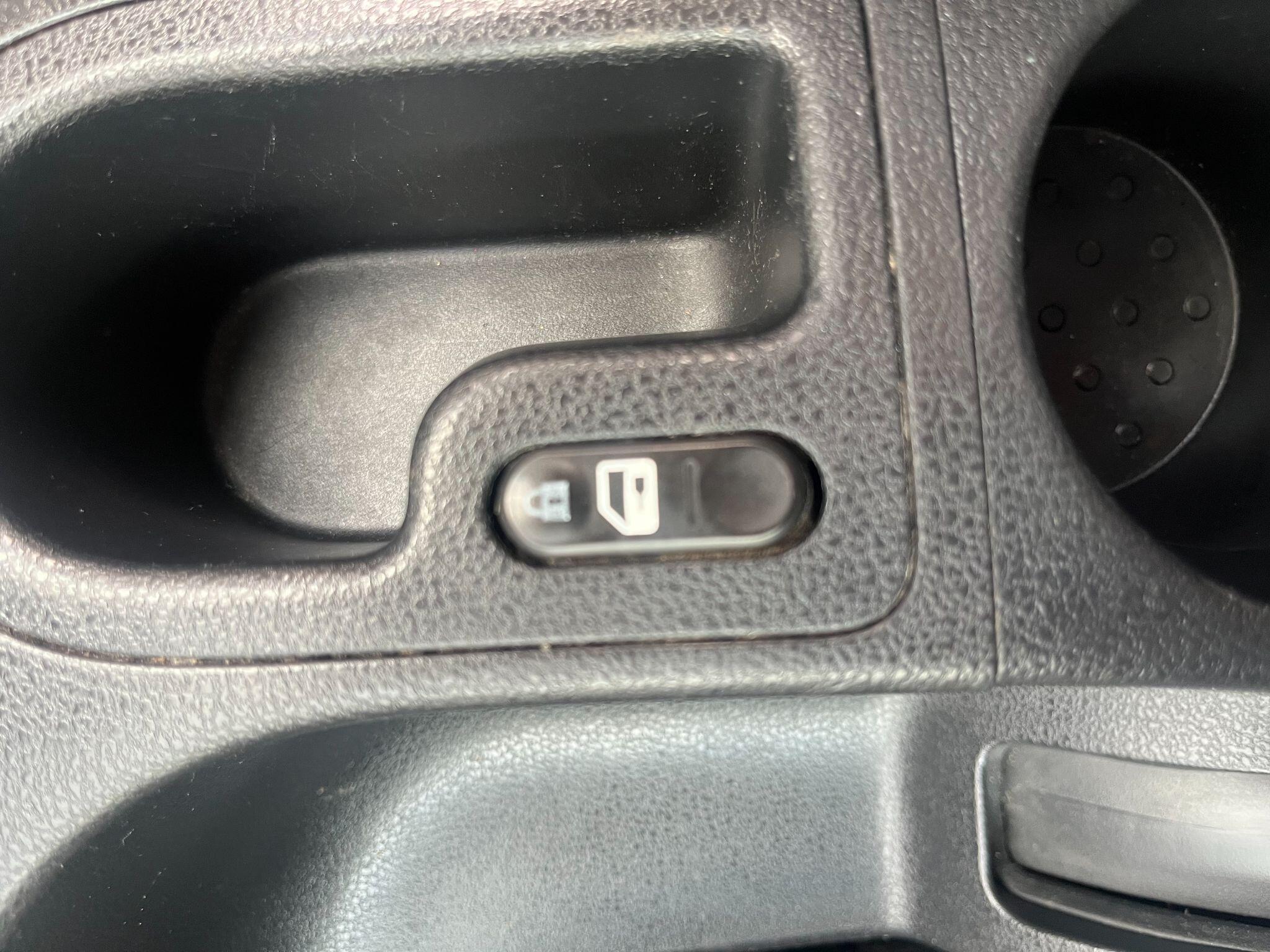 Nissan Qashqai view 29