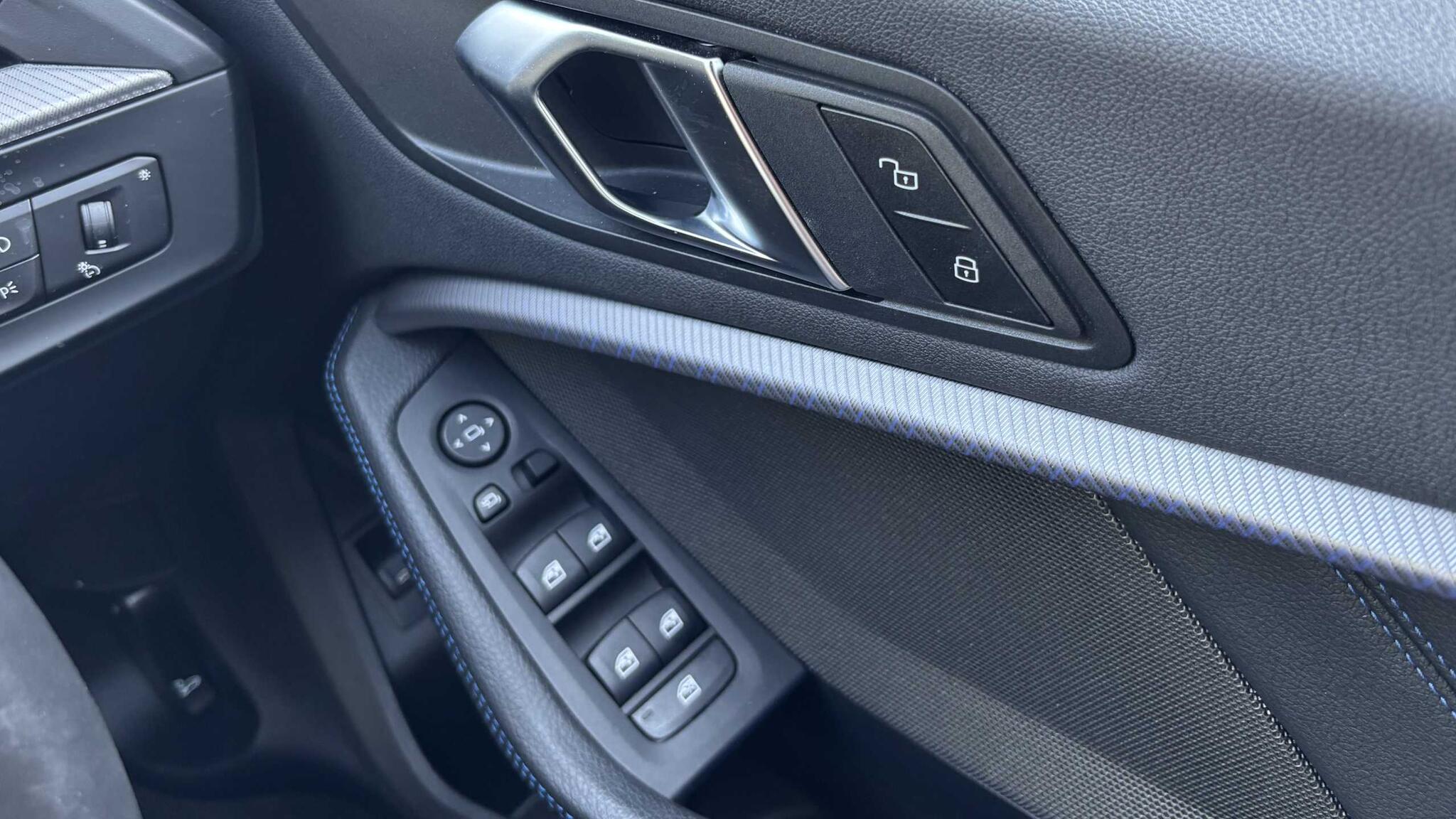 BMW 1 Series view 31
