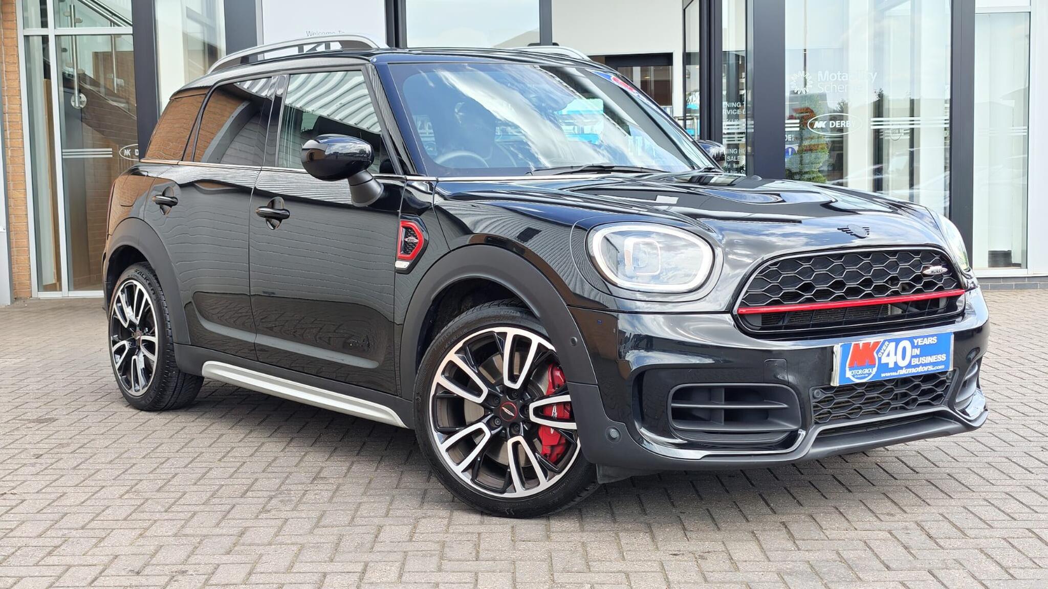 Mini Countryman view 2