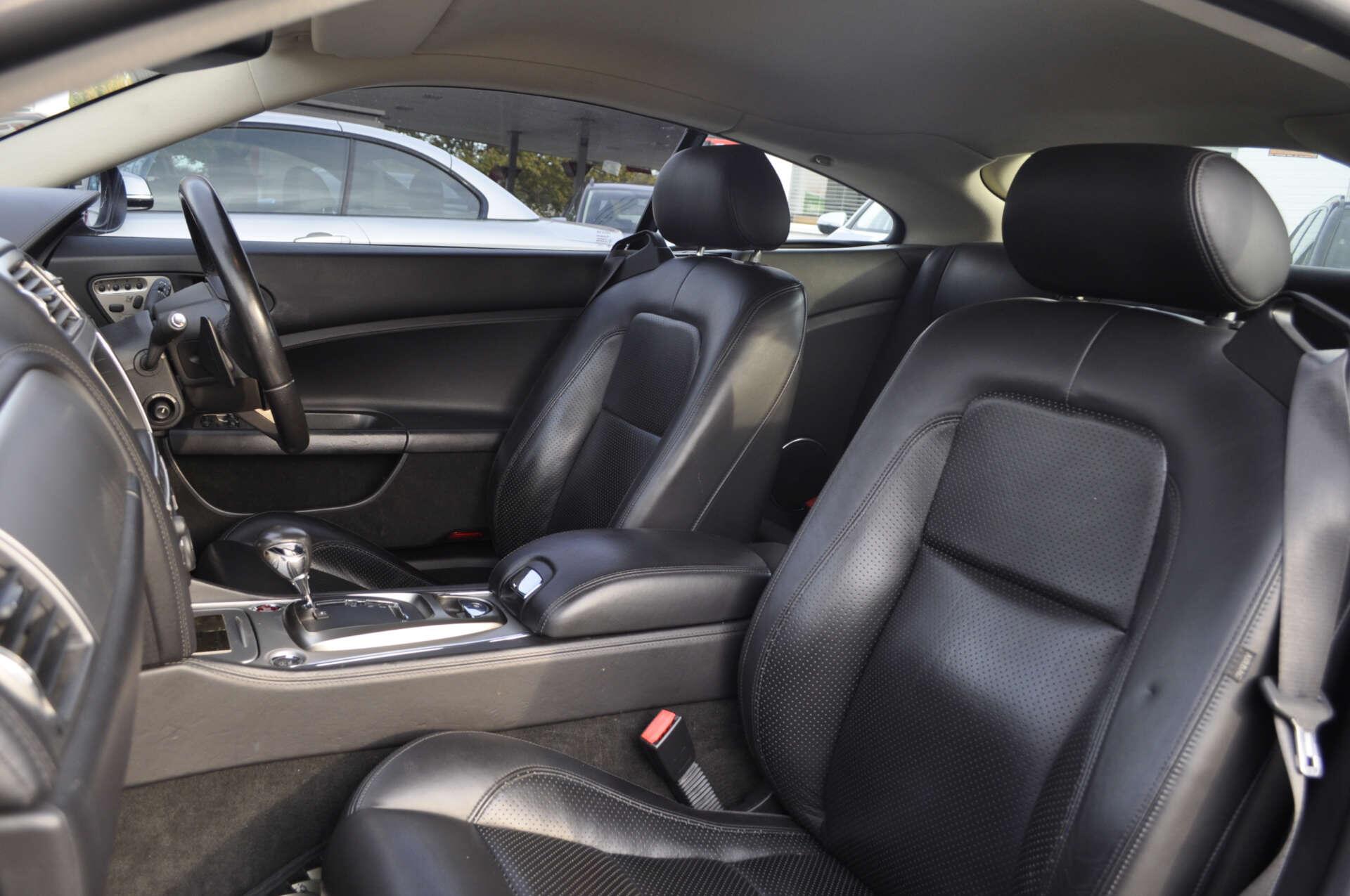 Jaguar XK view 11
