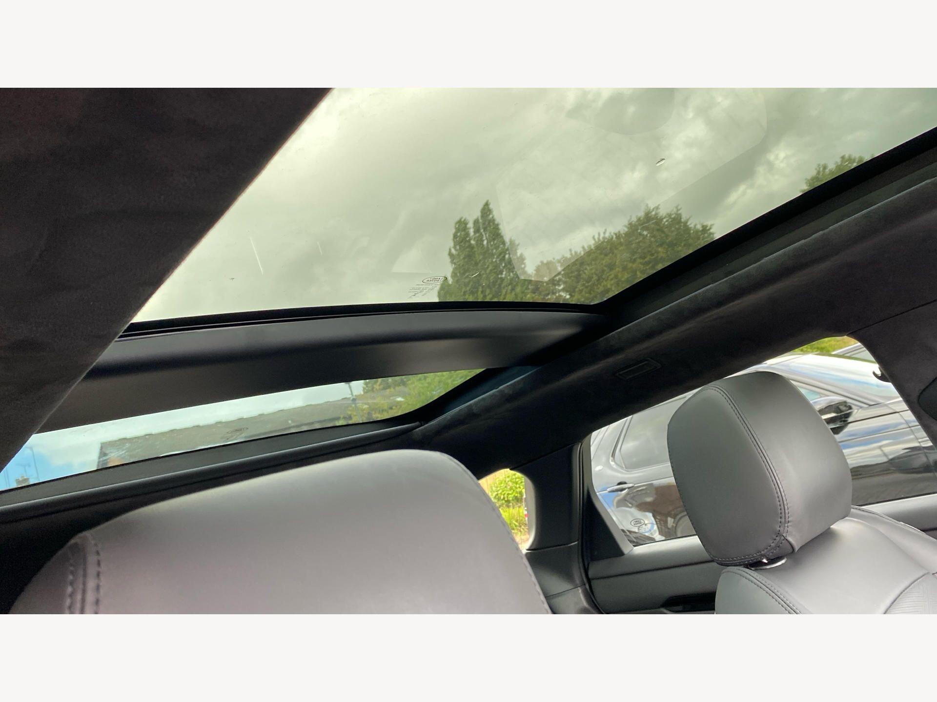 Land Rover Range Rover Evoque view 24