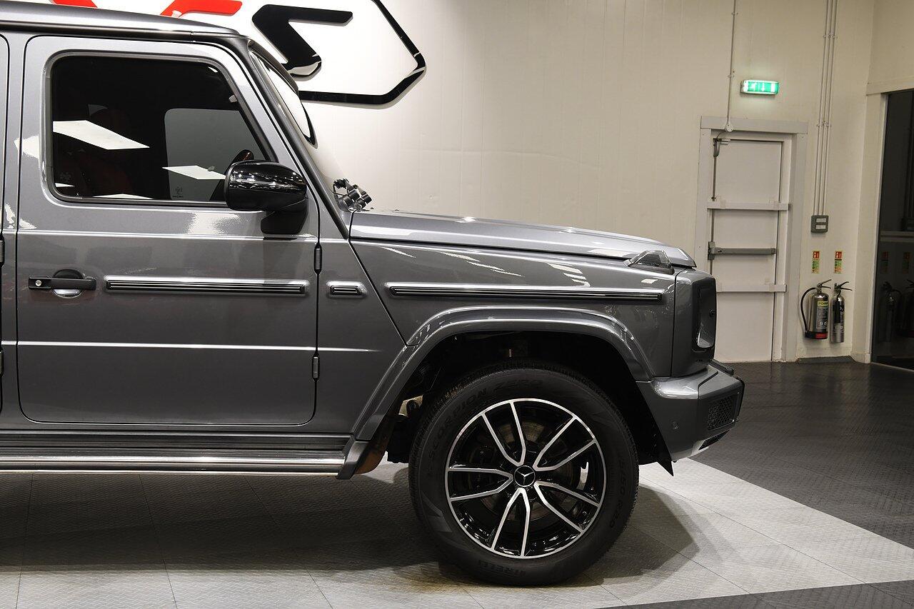 Mercedes-Benz G-Class view 36