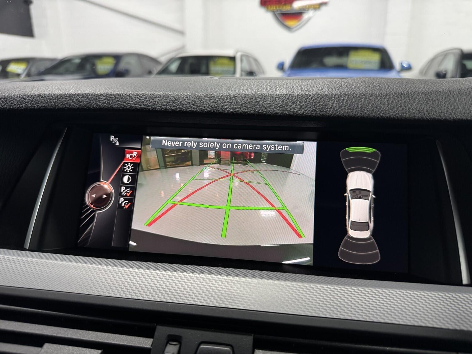 BMW 5 Series view 6
