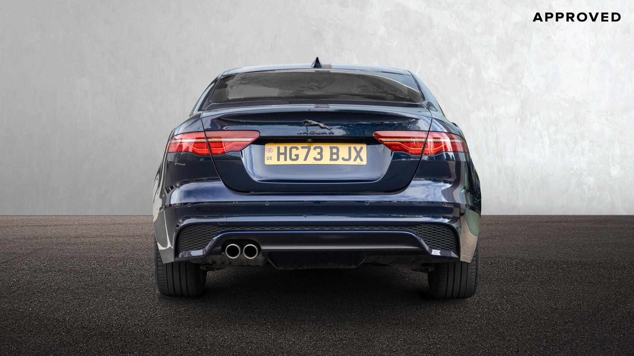 Jaguar Xe view 6