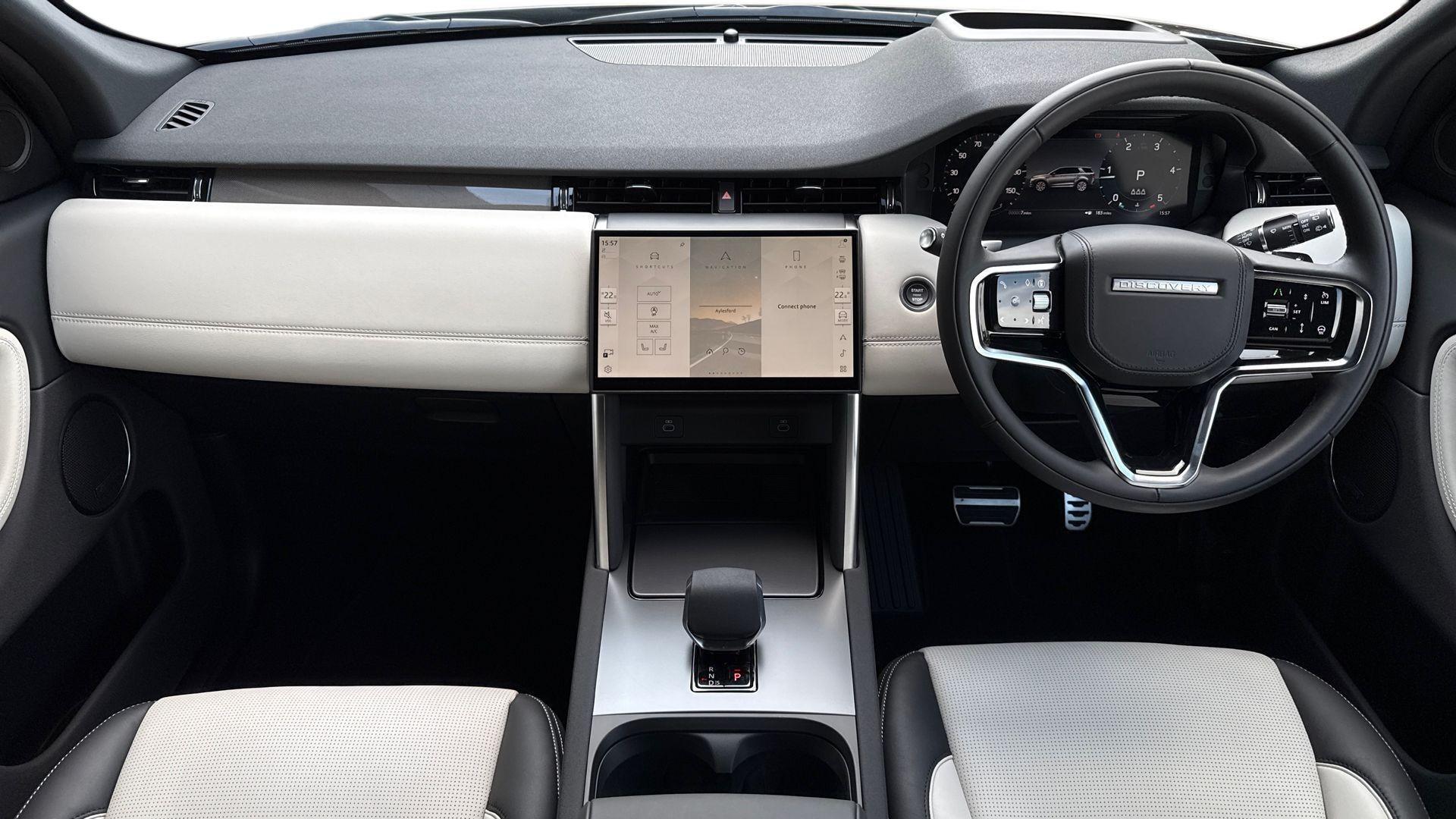 Land Rover Discovery Sport view 10