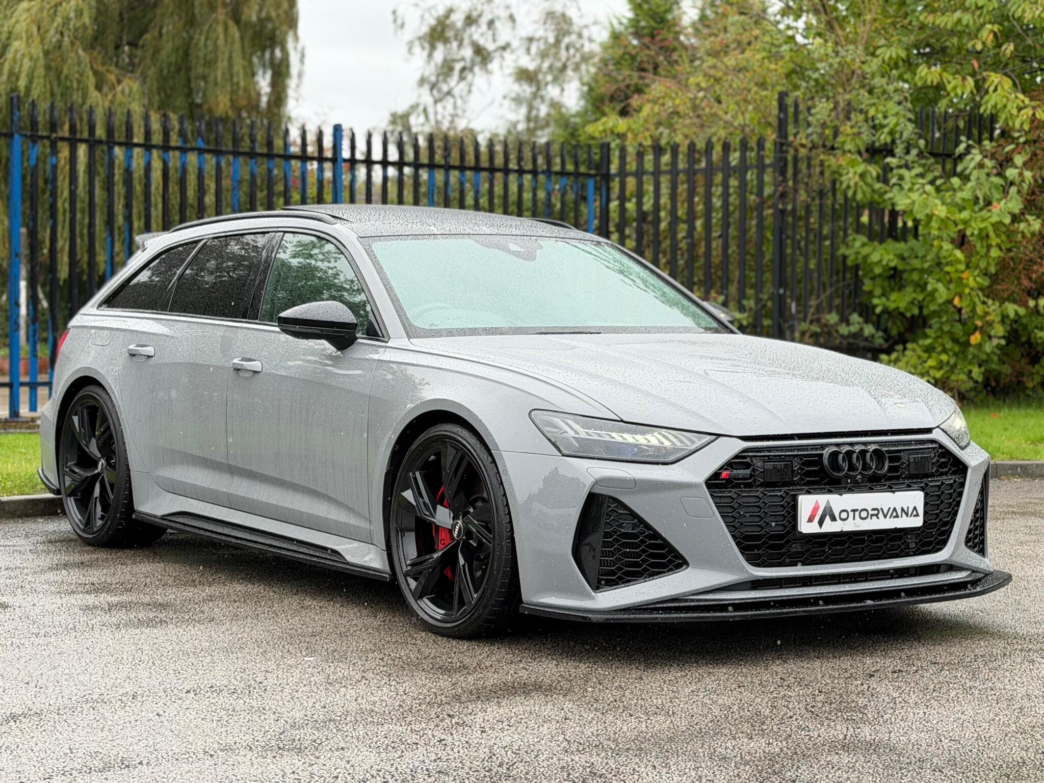 Audi RS6 view 13
