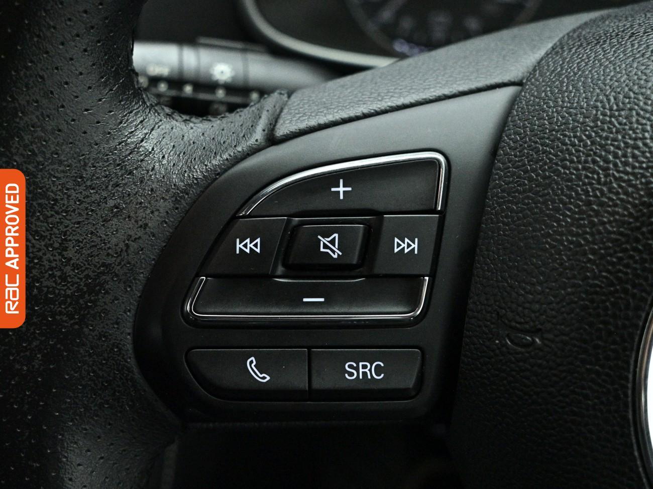 MG ZS view 22