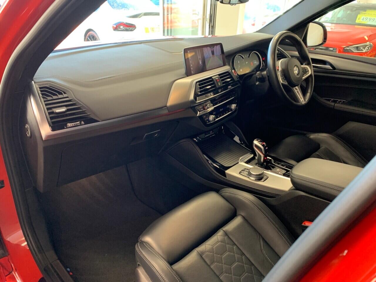 BMW X4 M view 32