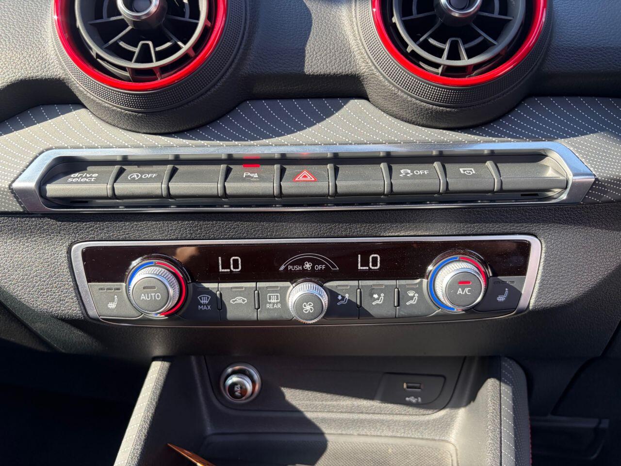 Audi SQ2 view 30