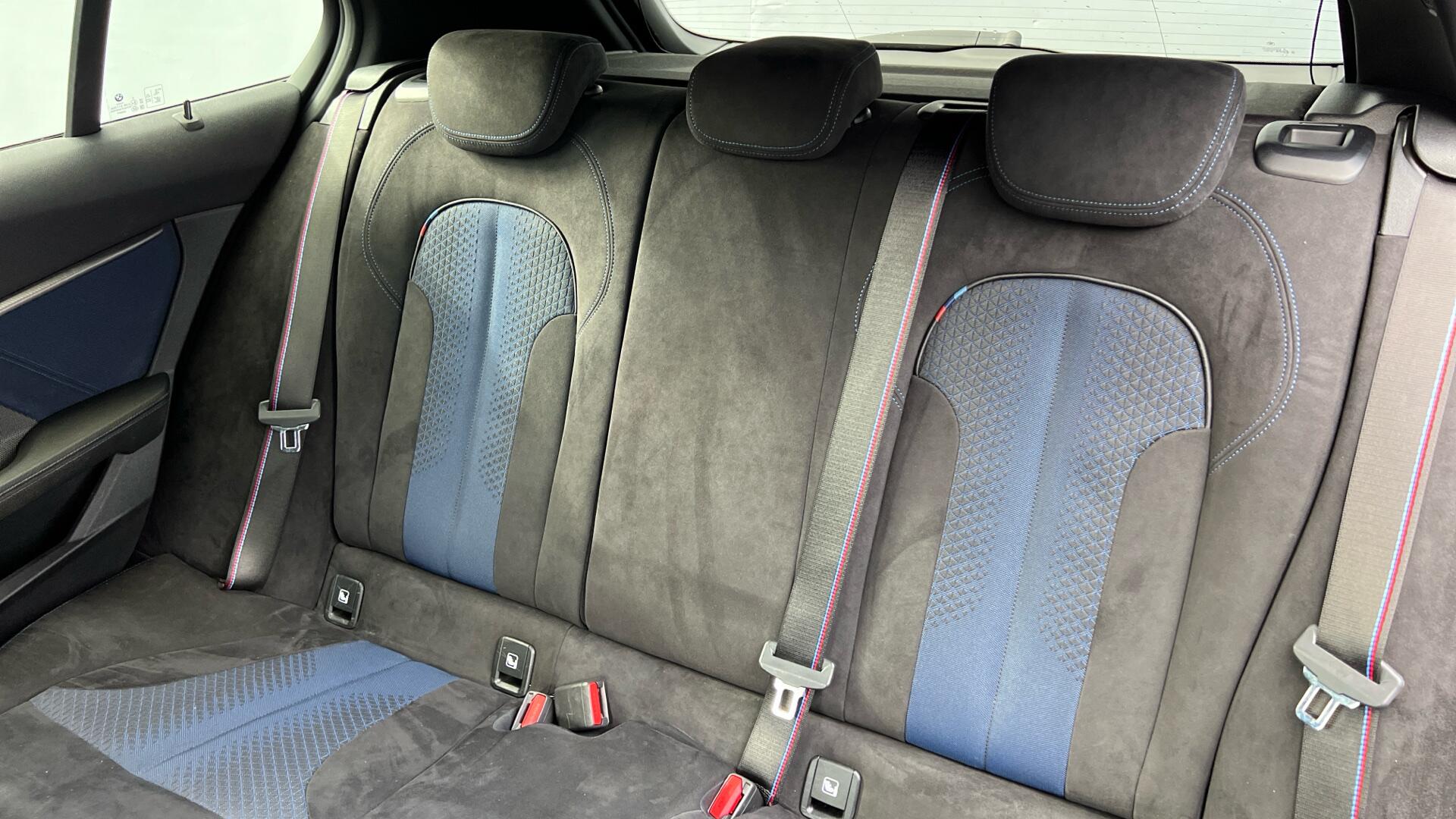 BMW 1 Series view 12