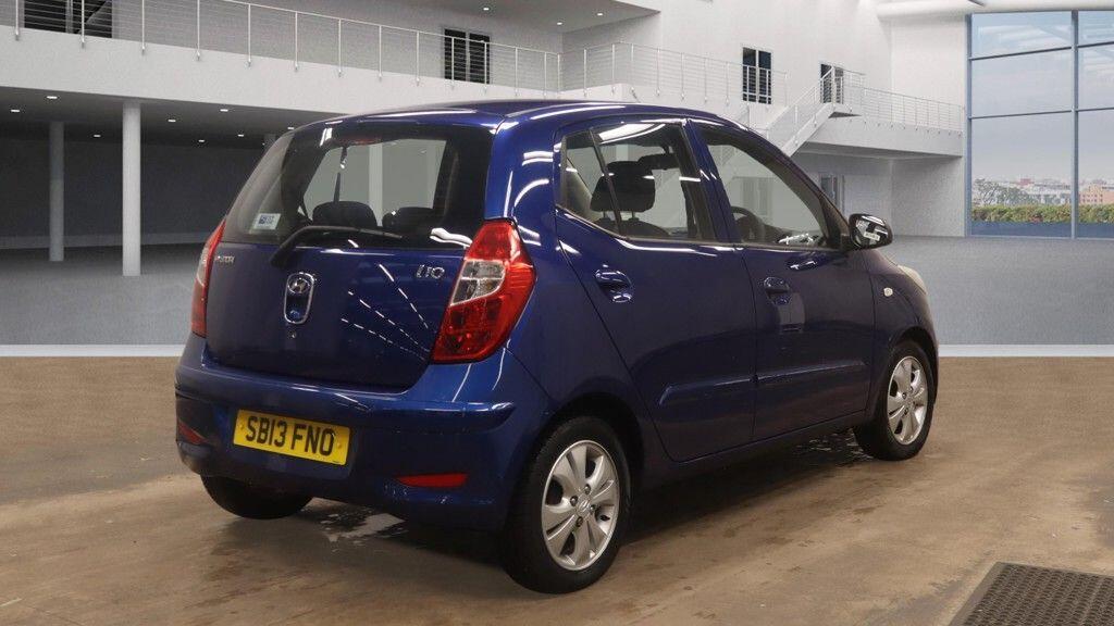 Hyundai I10 view 10