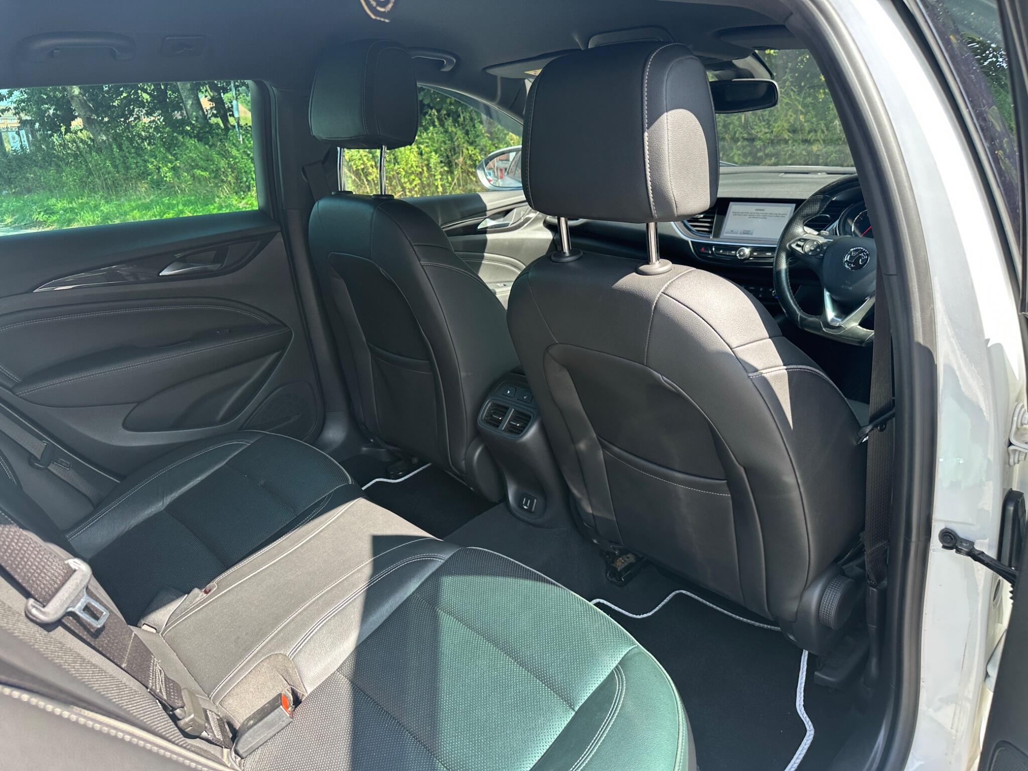 Vauxhall Insignia view 25