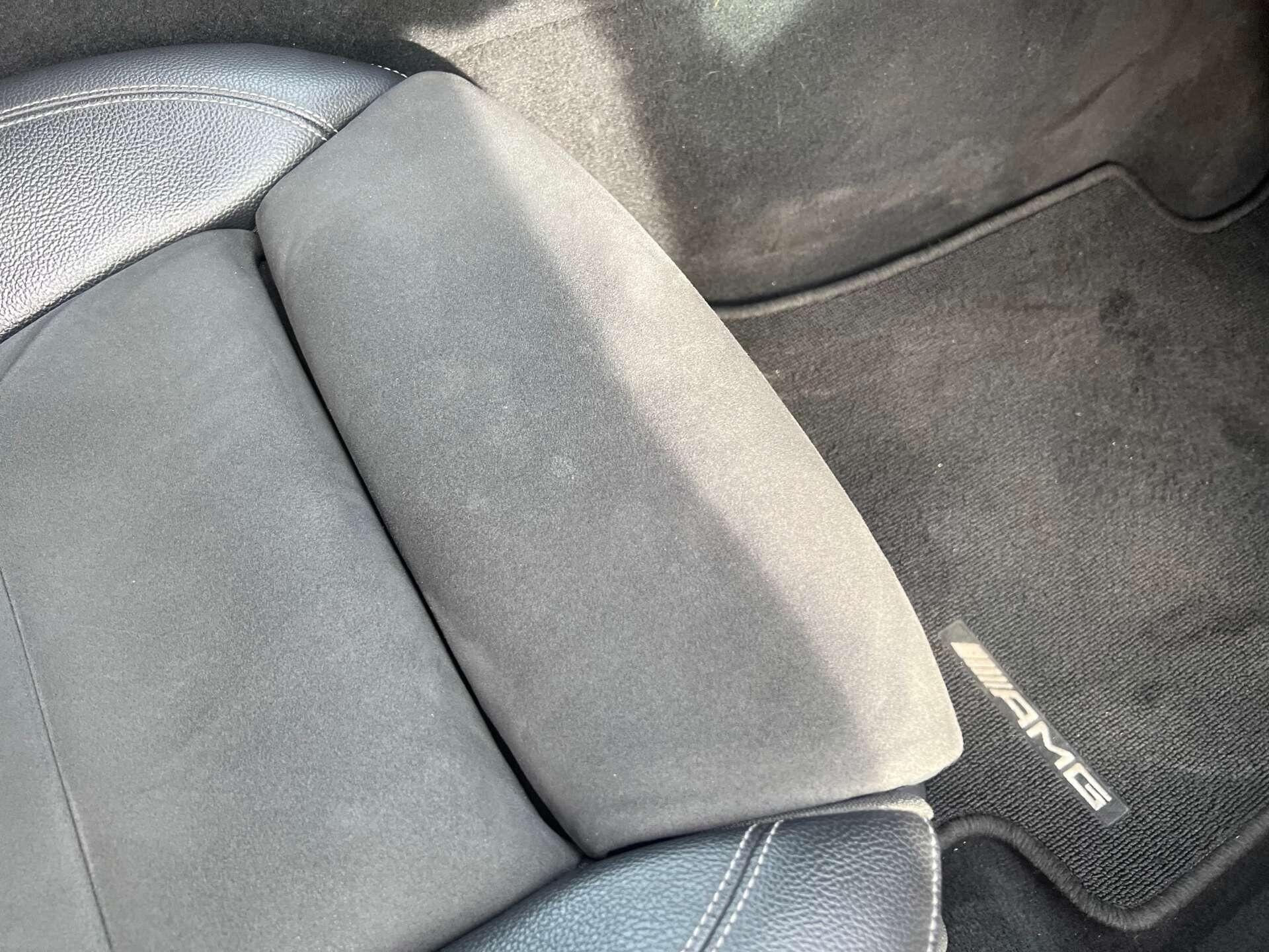 Mercedes-Benz E-Class view 50