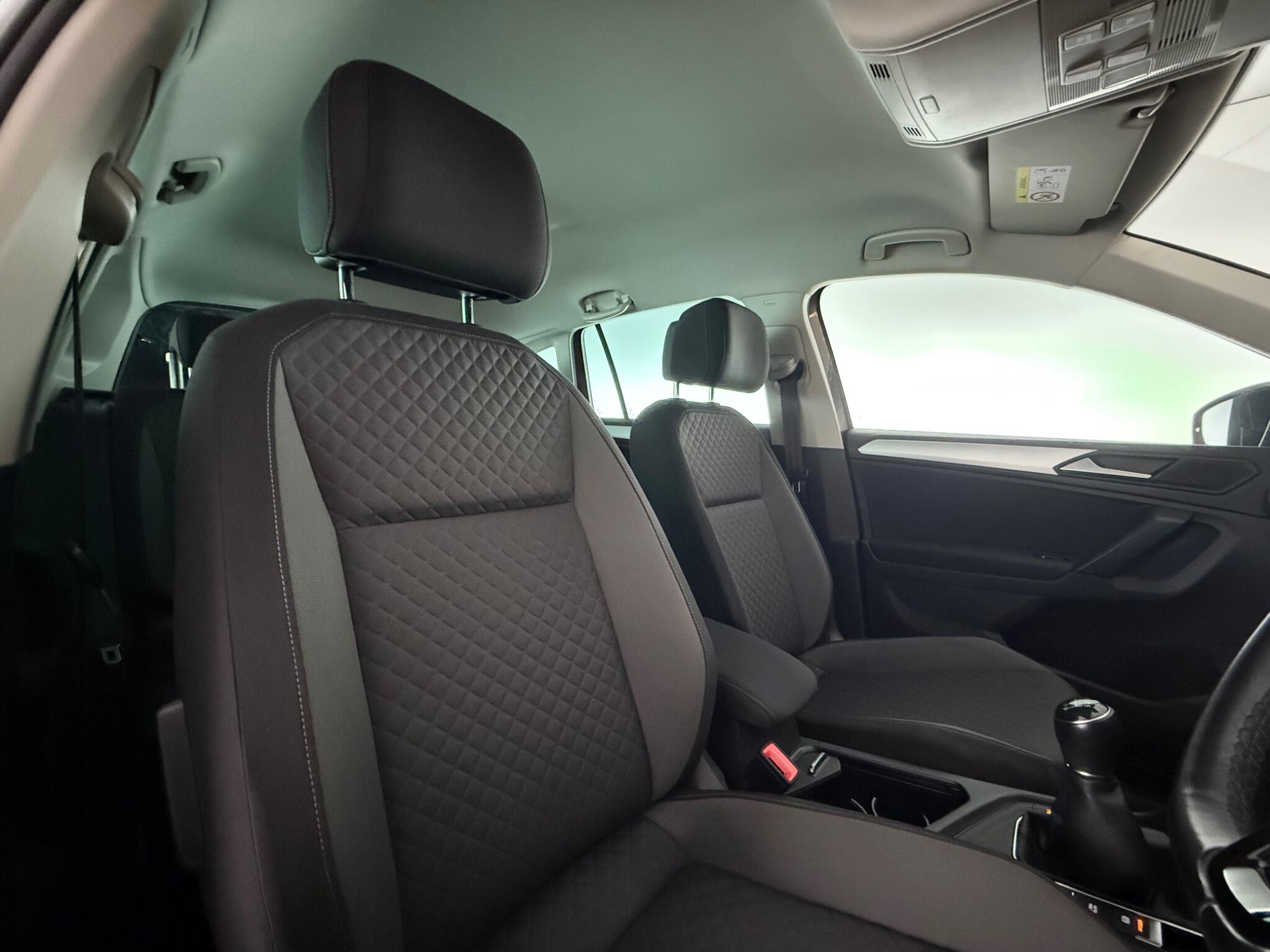Volkswagen Tiguan view 36