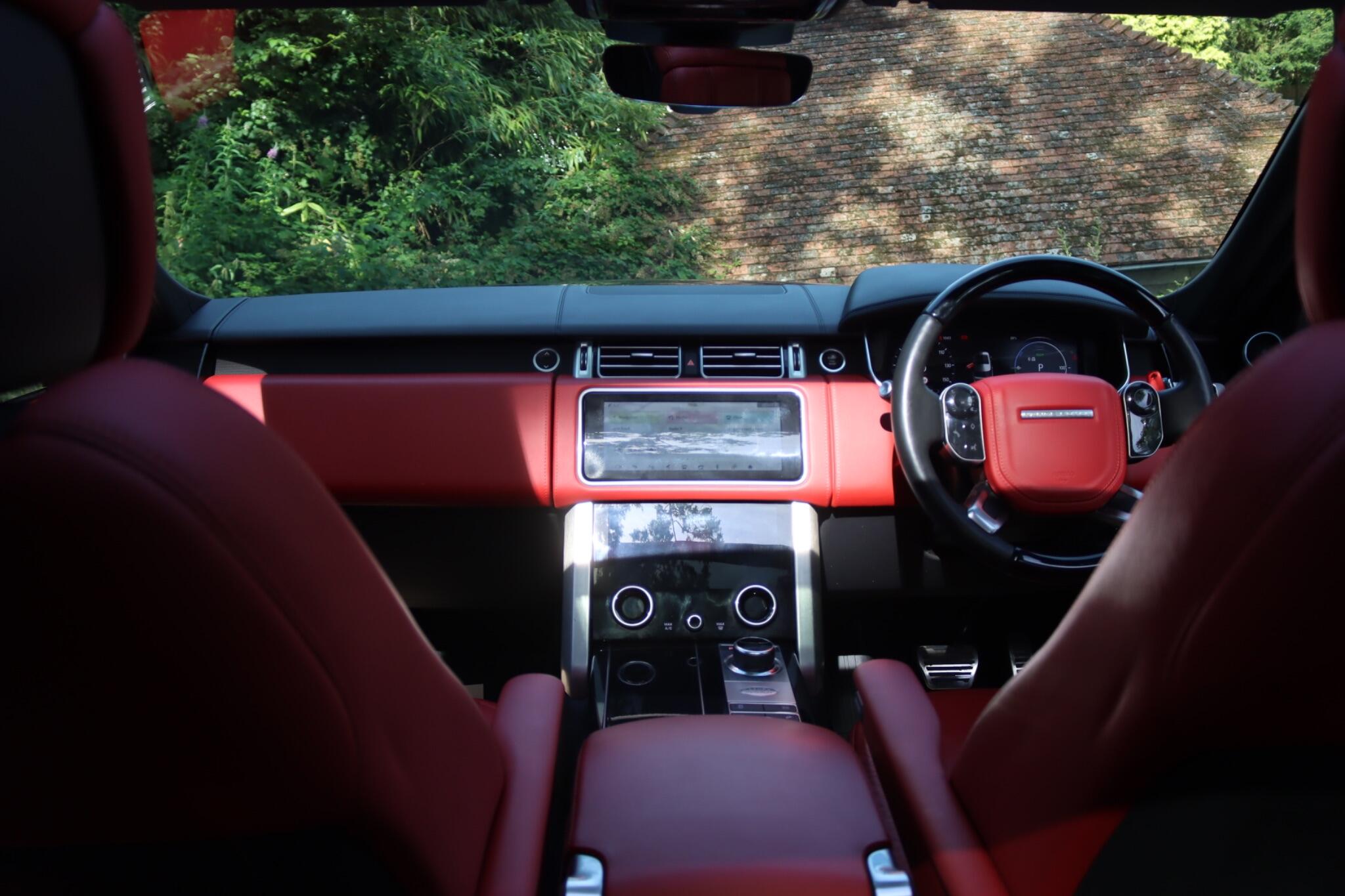 Land Rover Range Rover view 30