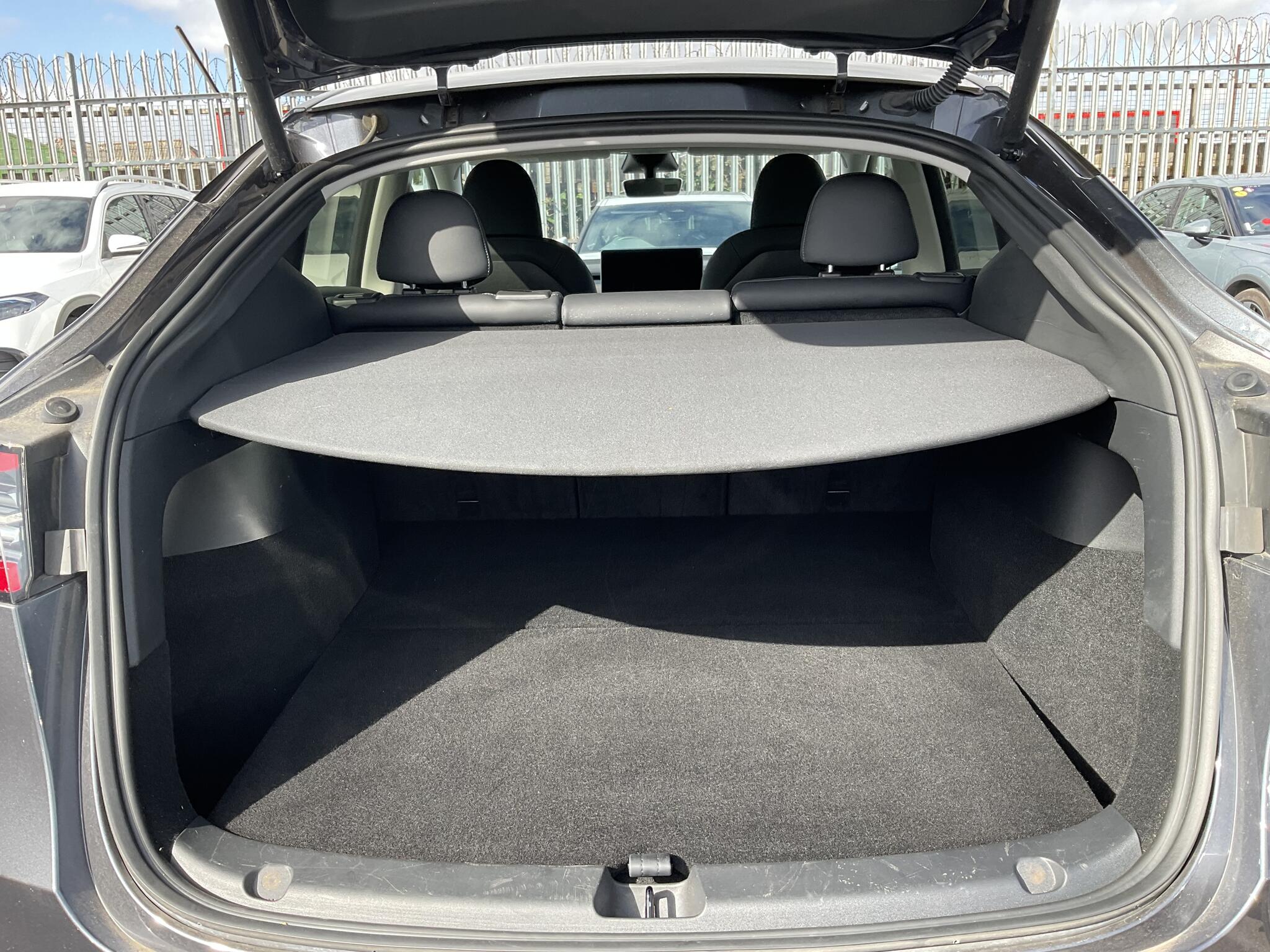 Tesla Model Y view 20
