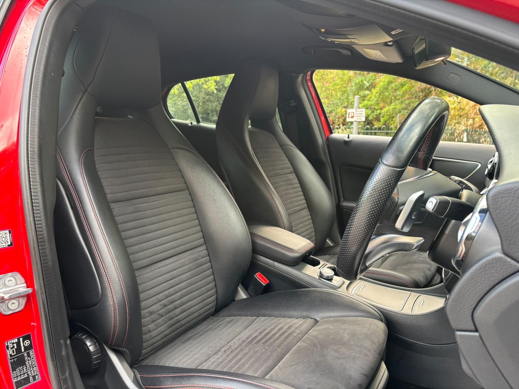 Mercedes-Benz Gla view 14
