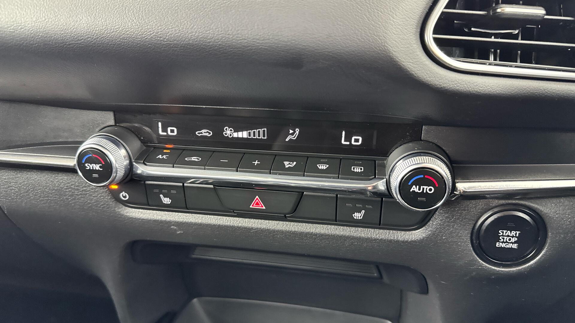 Mazda CX-30 view 33