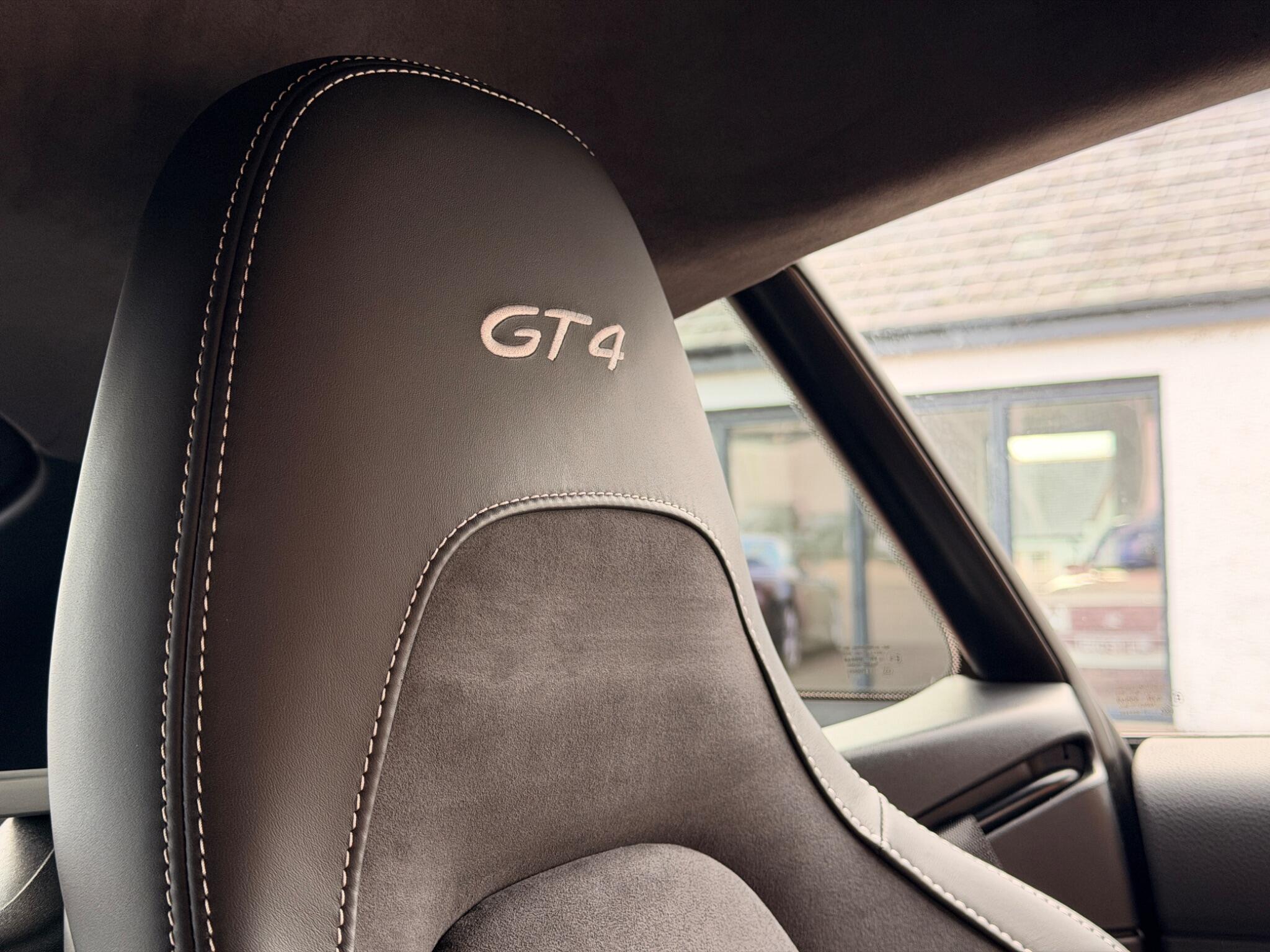 Porsche Cayman view 32