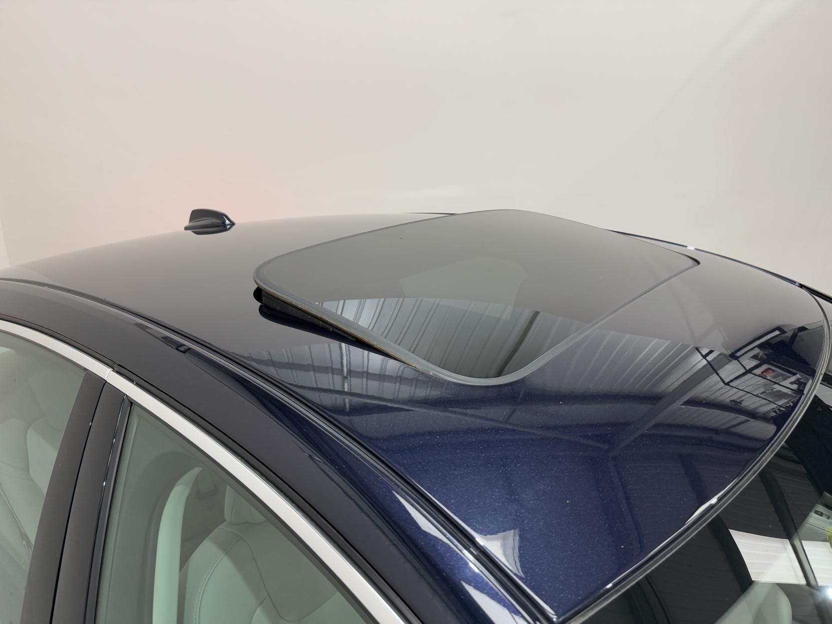 Volvo S90 view 2