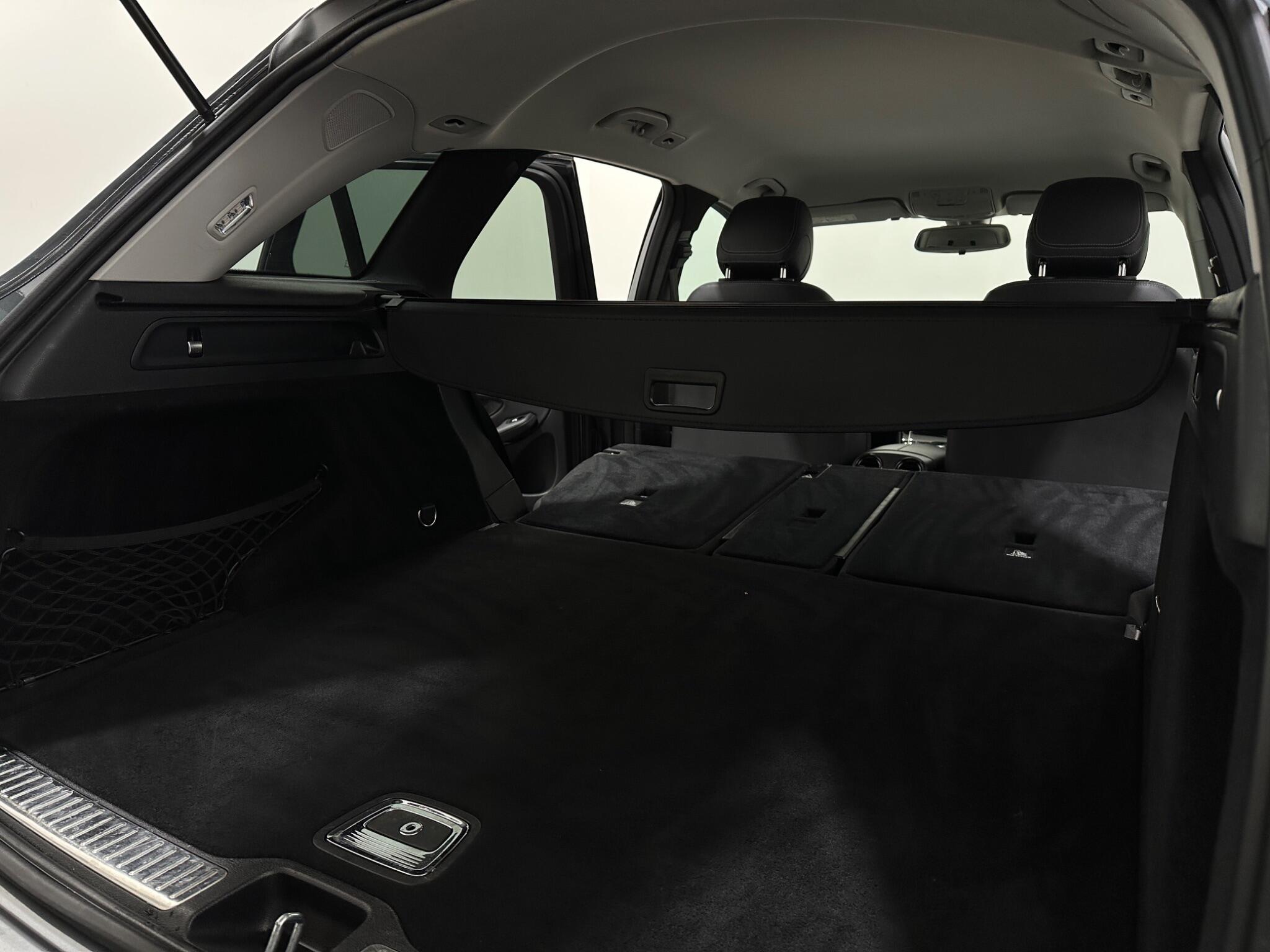 Mercedes-Benz GLC view 45