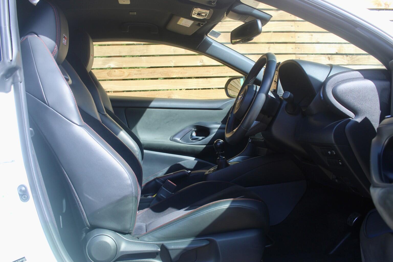 Toyota Yaris view 7