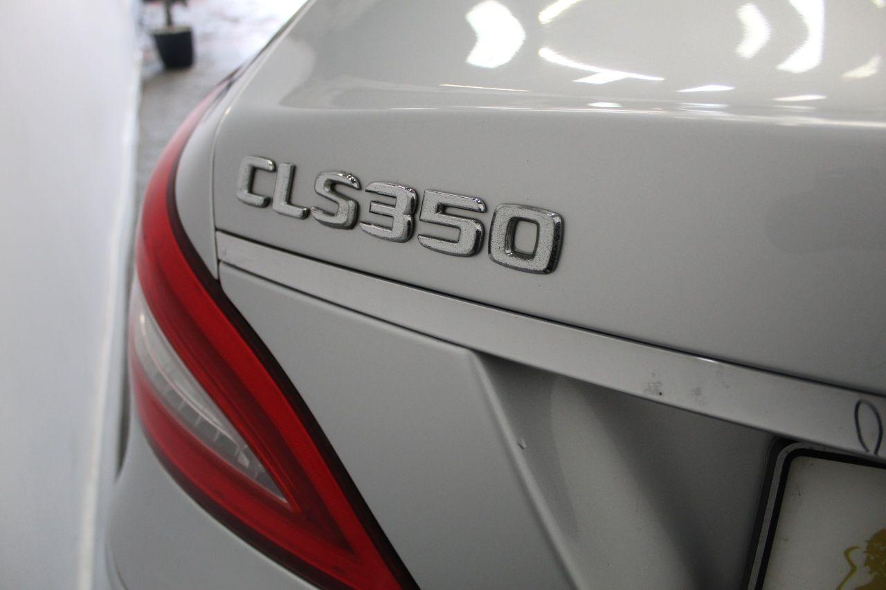Mercedes-Benz CLS view 16