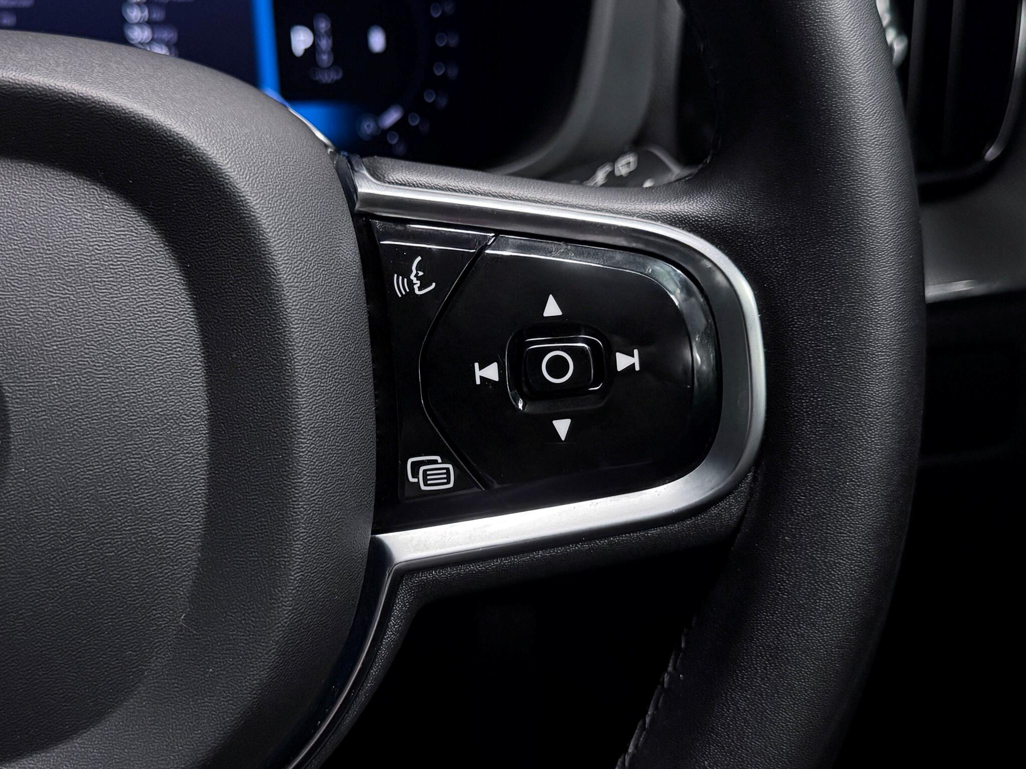Volvo XC60 view 37