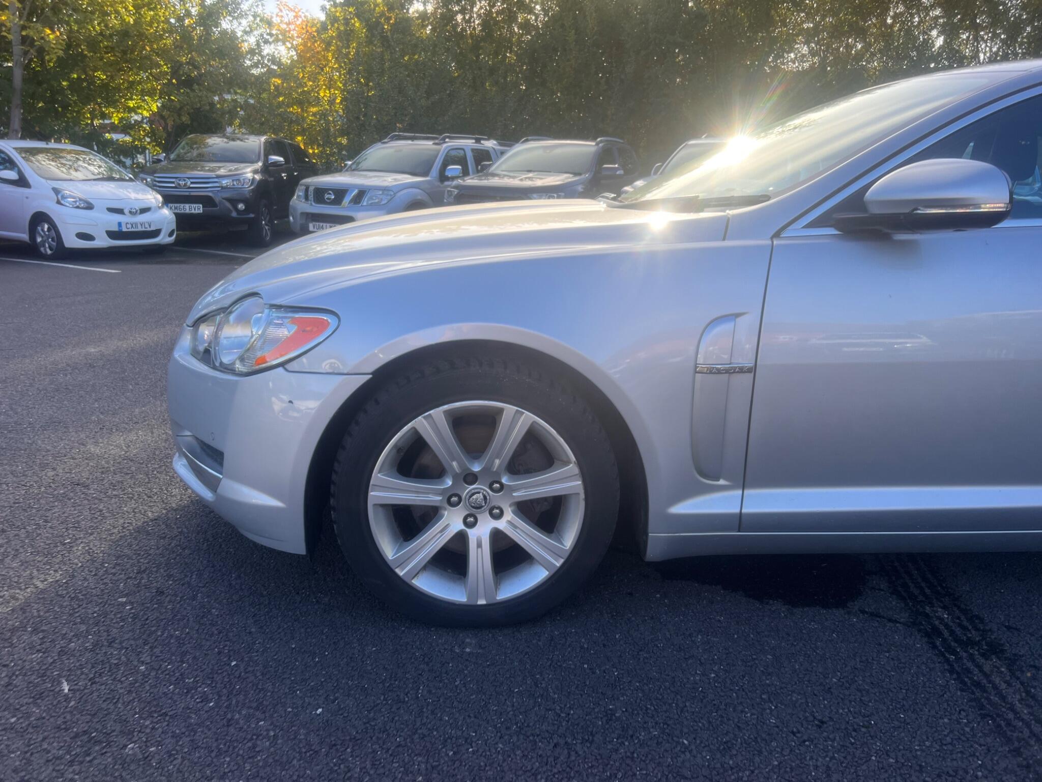 2011 Jaguar XF 3.0d V6 Luxury Auto Euro 5 4dr • 95,964 miles image 30