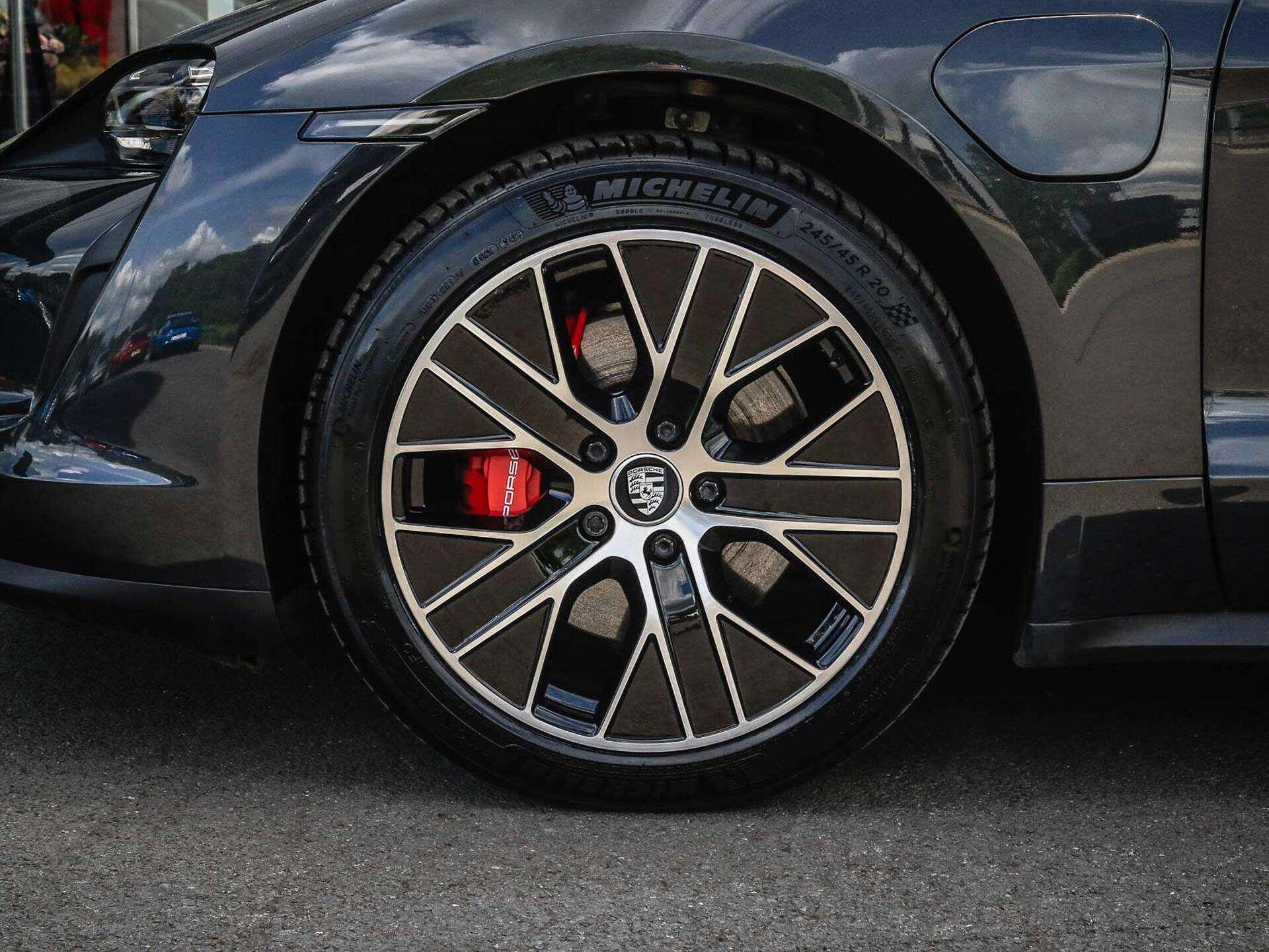 Porsche Taycan view 6