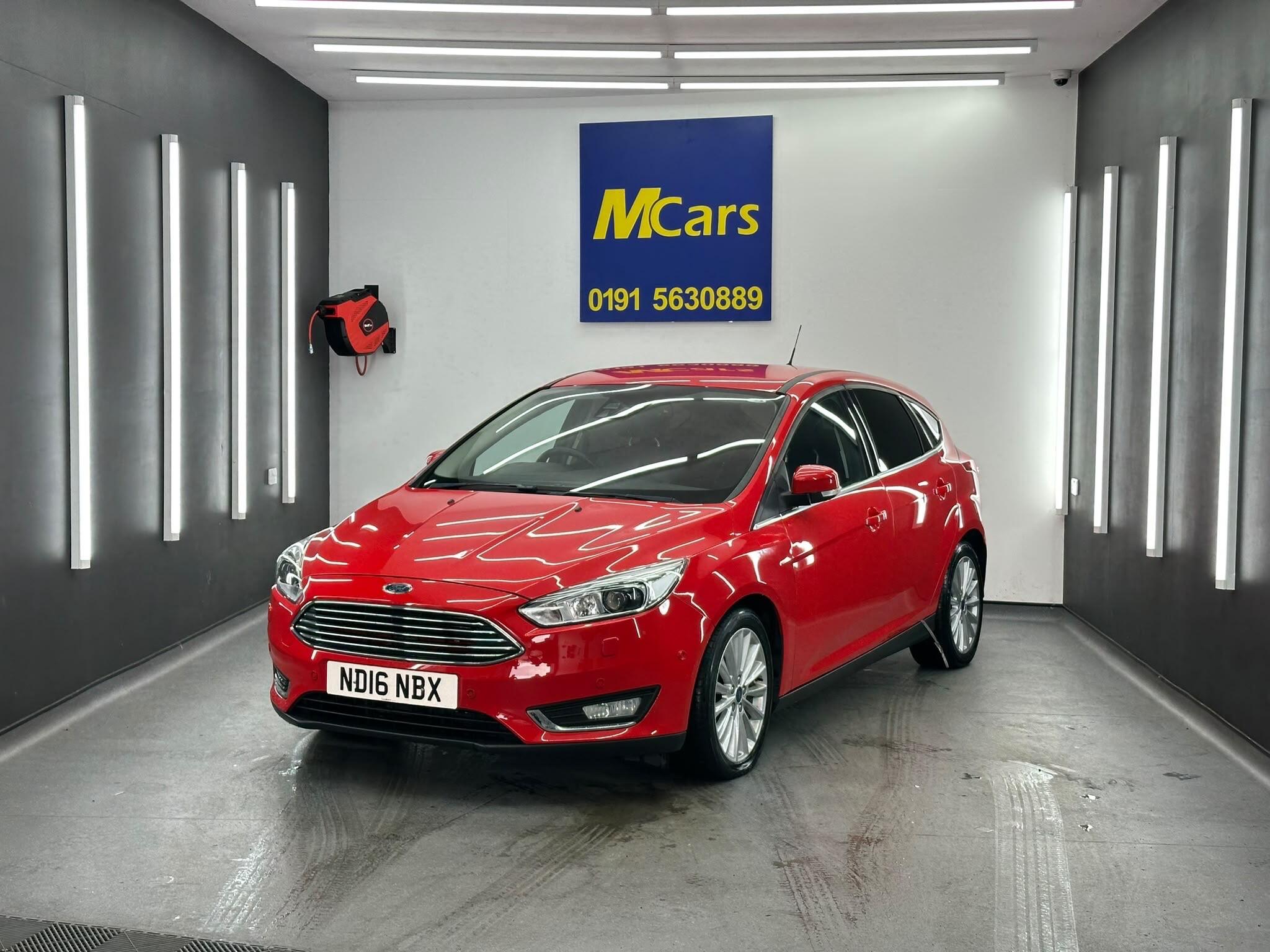 Ford Focus view 11