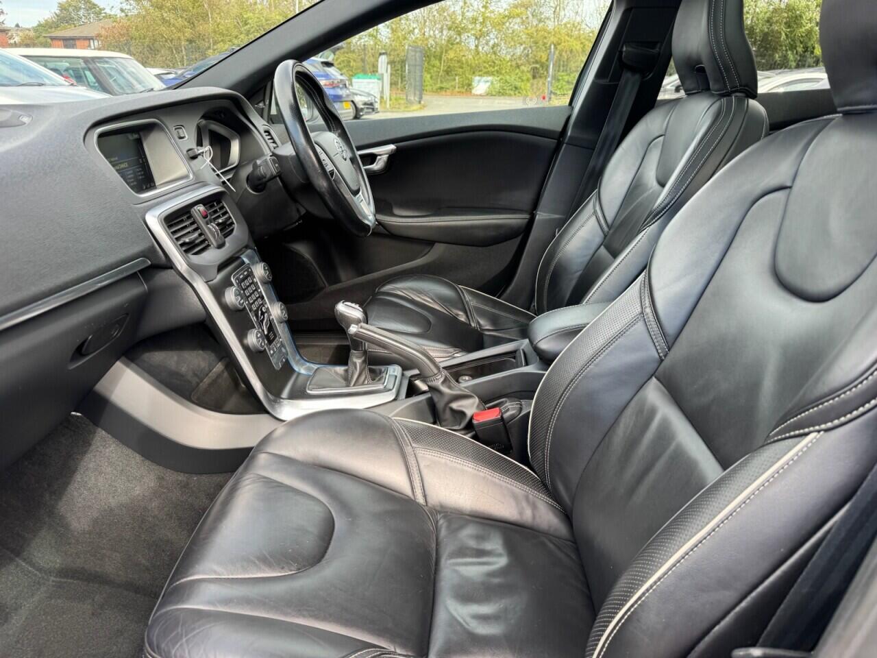 Volvo V40 view 55
