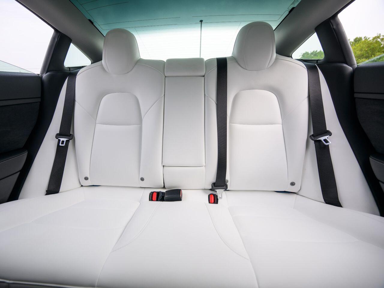 Tesla Model 3 view 16