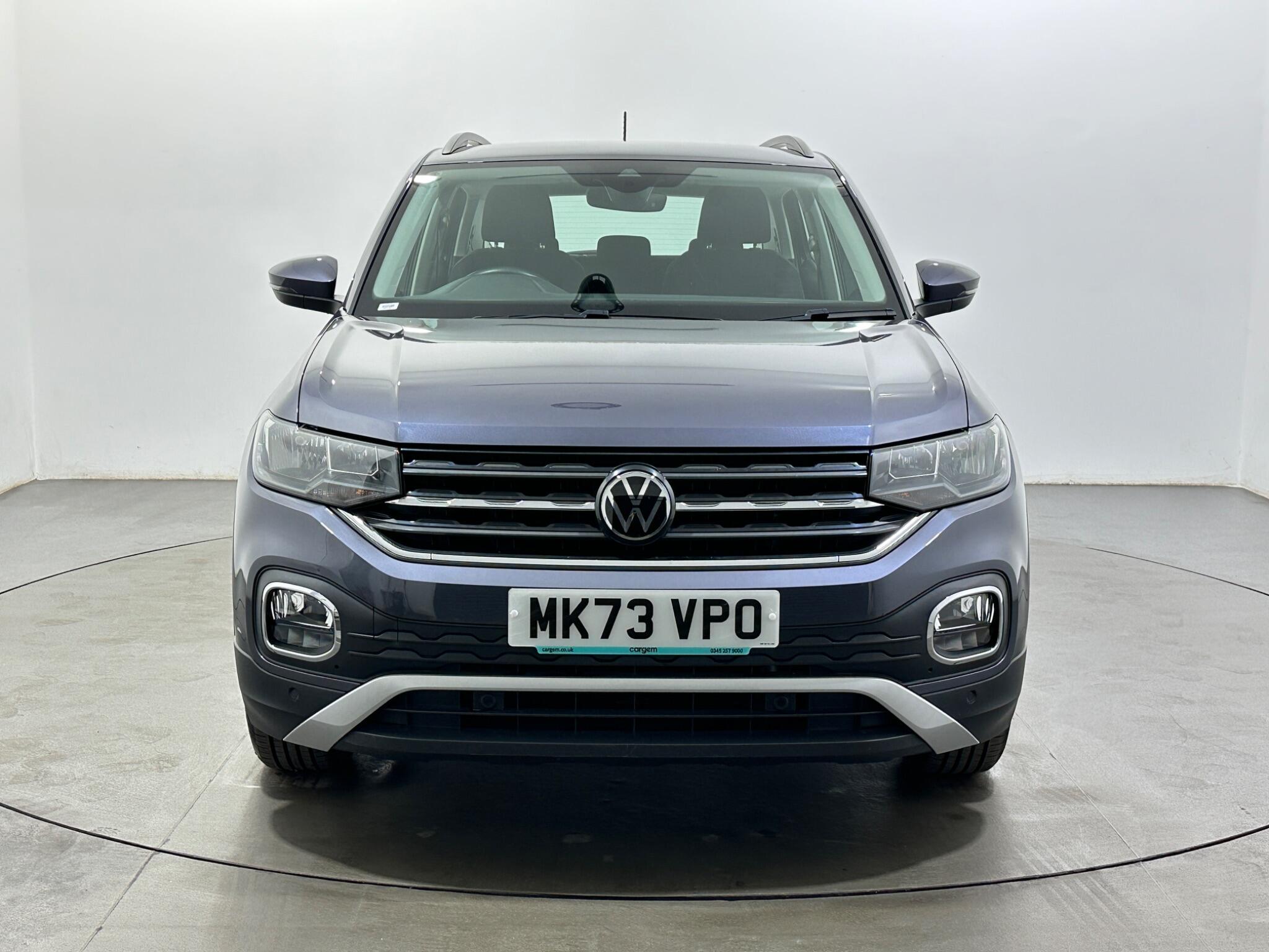 Volkswagen T-Cross view 3
