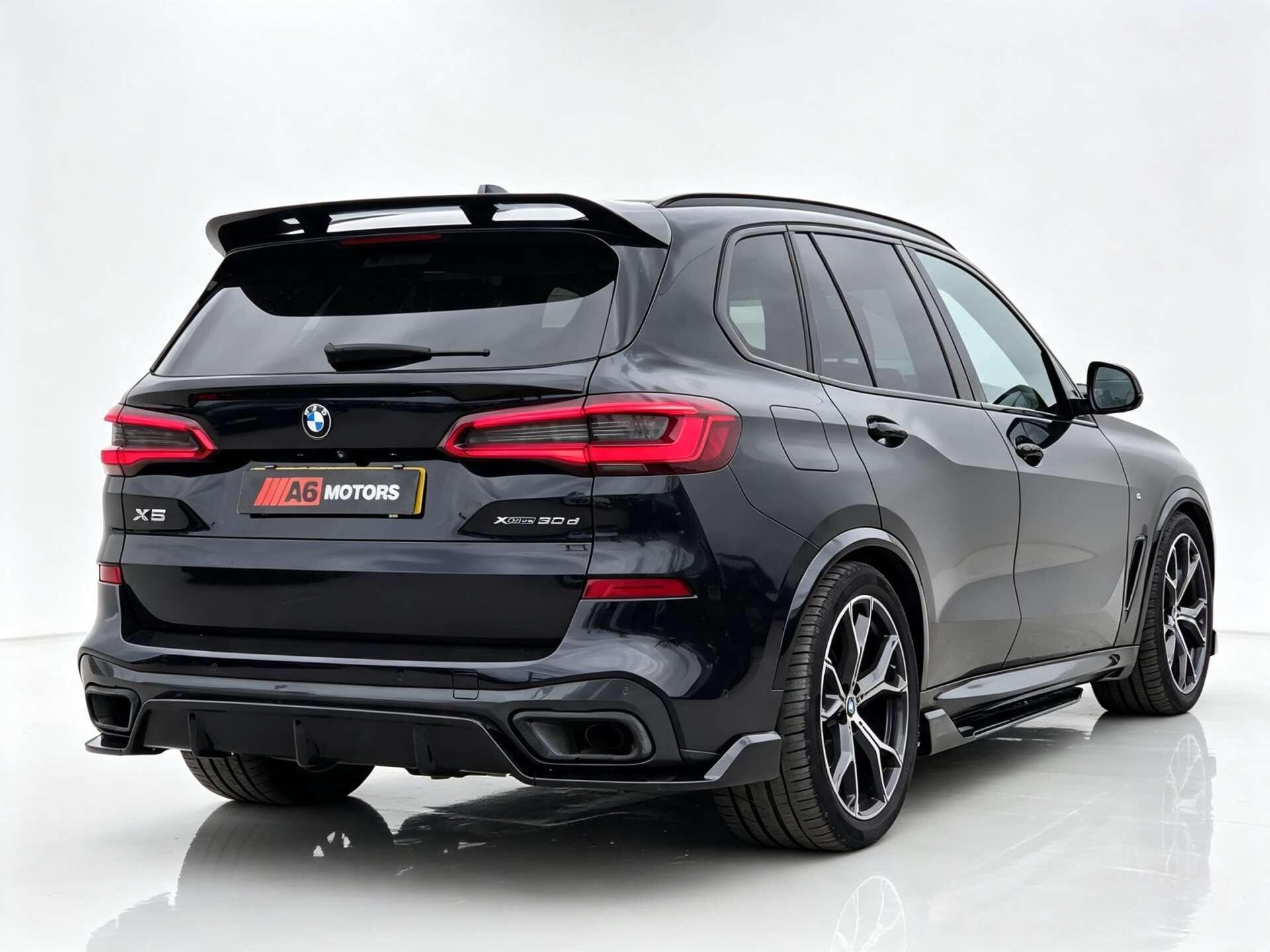 BMW X5 view 9