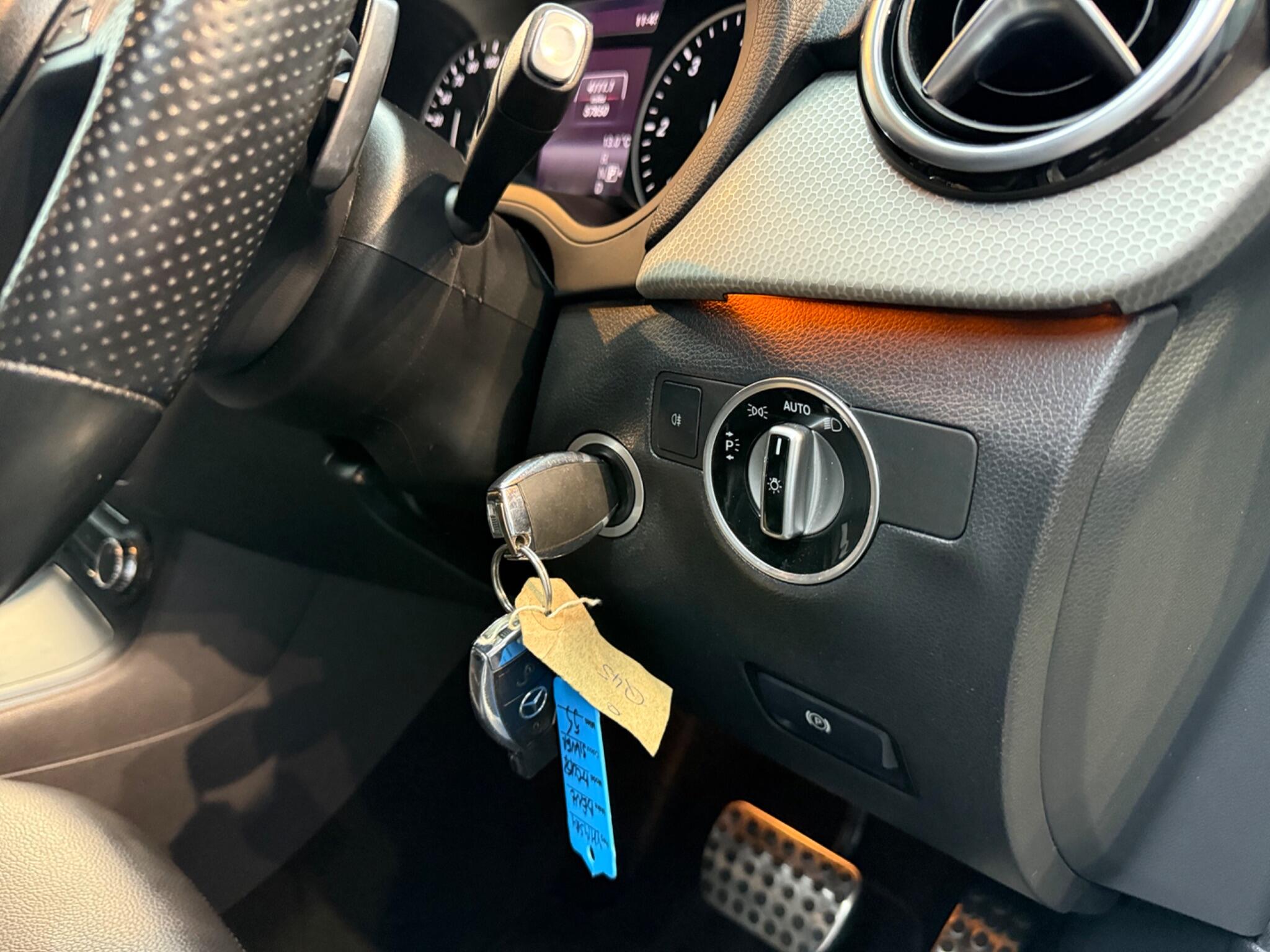 Mercedes-Benz B Class view 17
