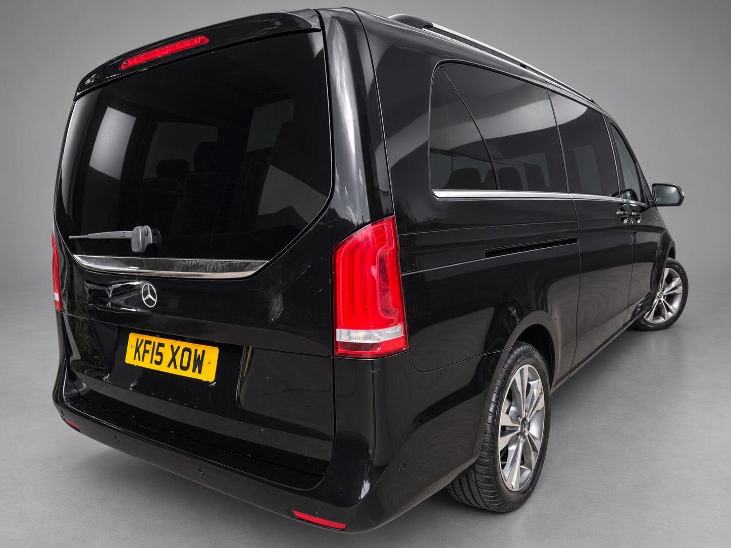 Mercedes-Benz V-Class view 14