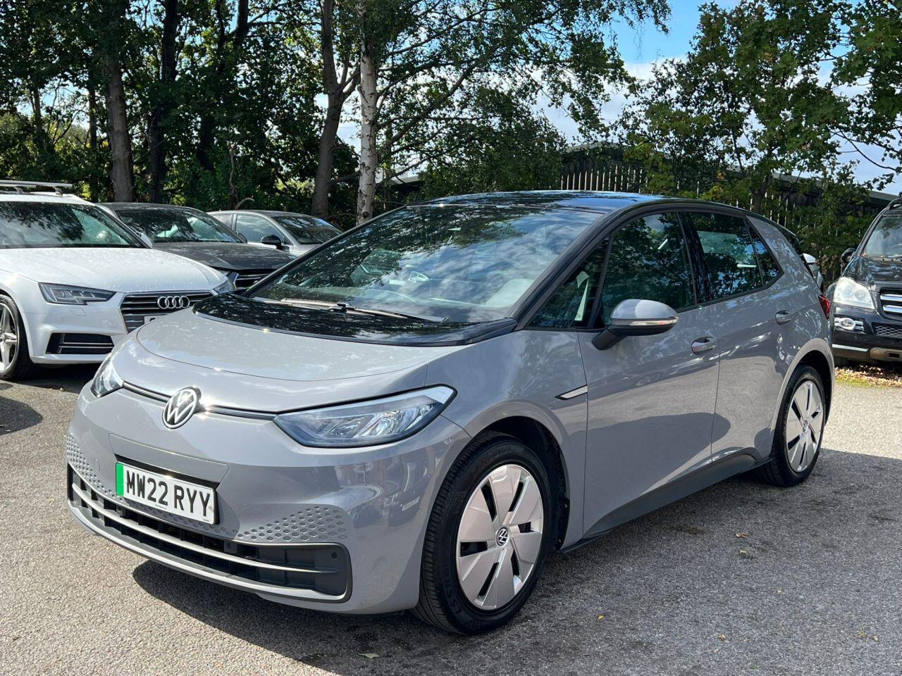 Volkswagen ID.3 view 11